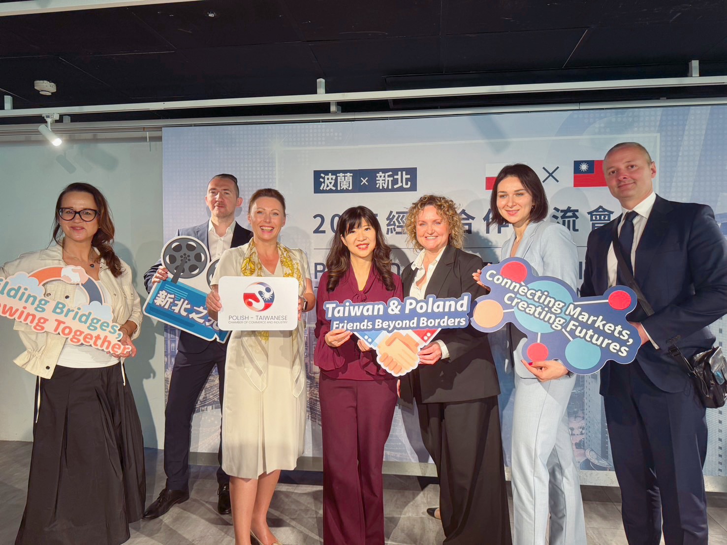 經發局長盛筱蓉表示，本次交流會是延續今（114）年4月出口拓銷活動的具體成果，與當地產官學代表就智慧城市、數位轉型與產業升級等重要議題進行深入交流