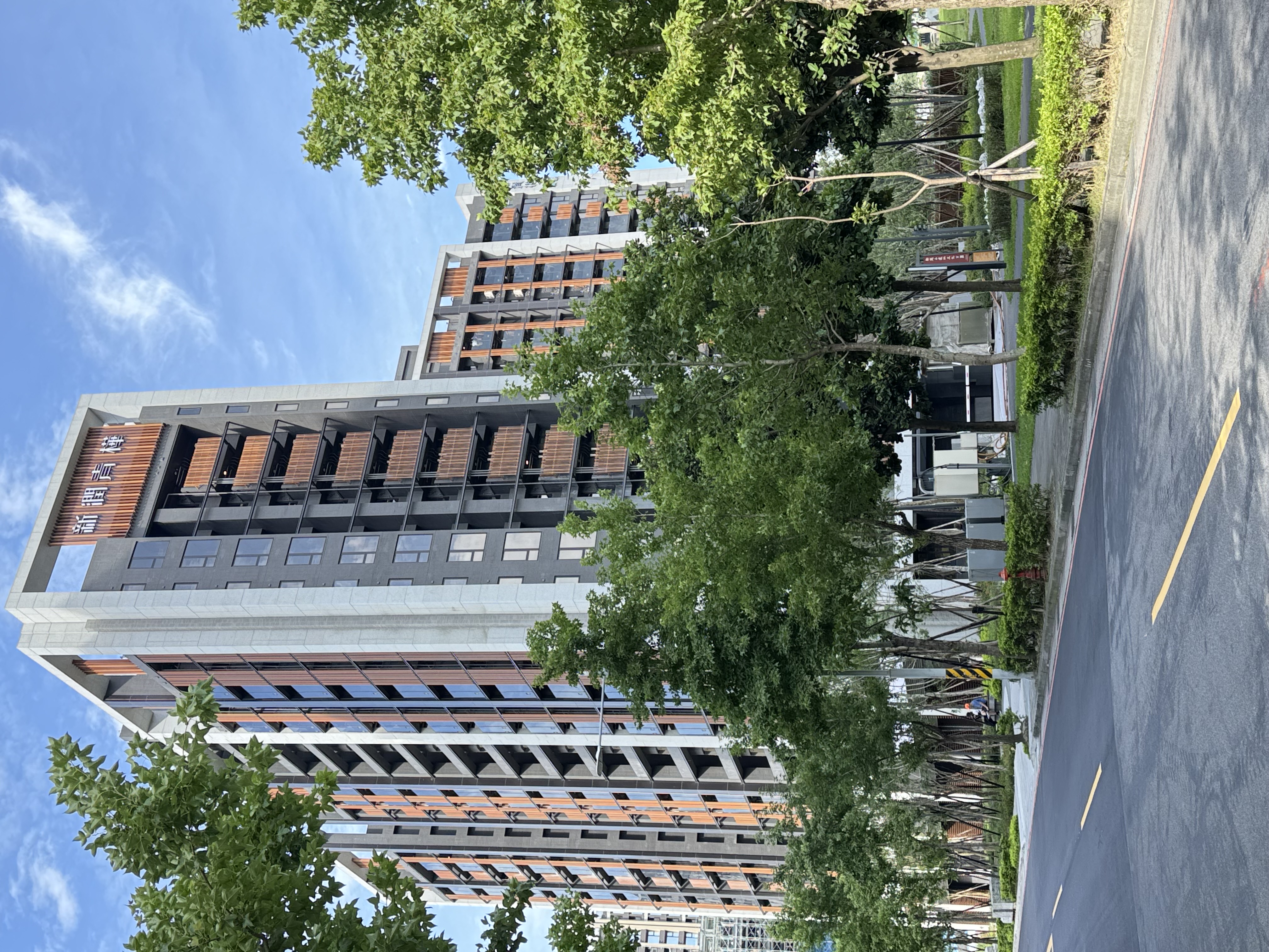 08.6月成交量減少最多行政區為土城區，照片為土城暫緩發展區一帶