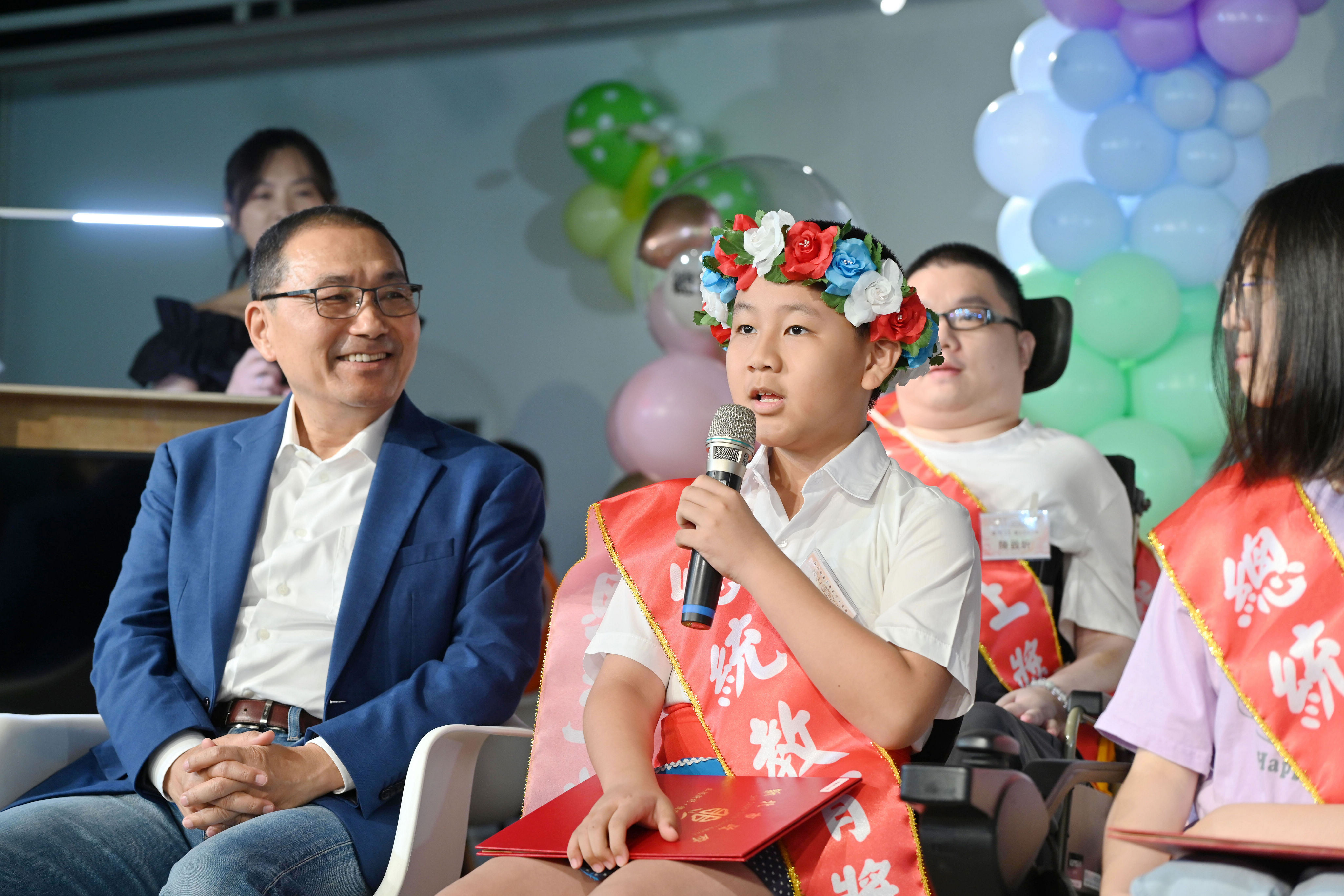 總統教育獎獲獎學生重慶國小王諄同學於頒獎典禮上以卑南族語致感謝詞，令人印象深刻。