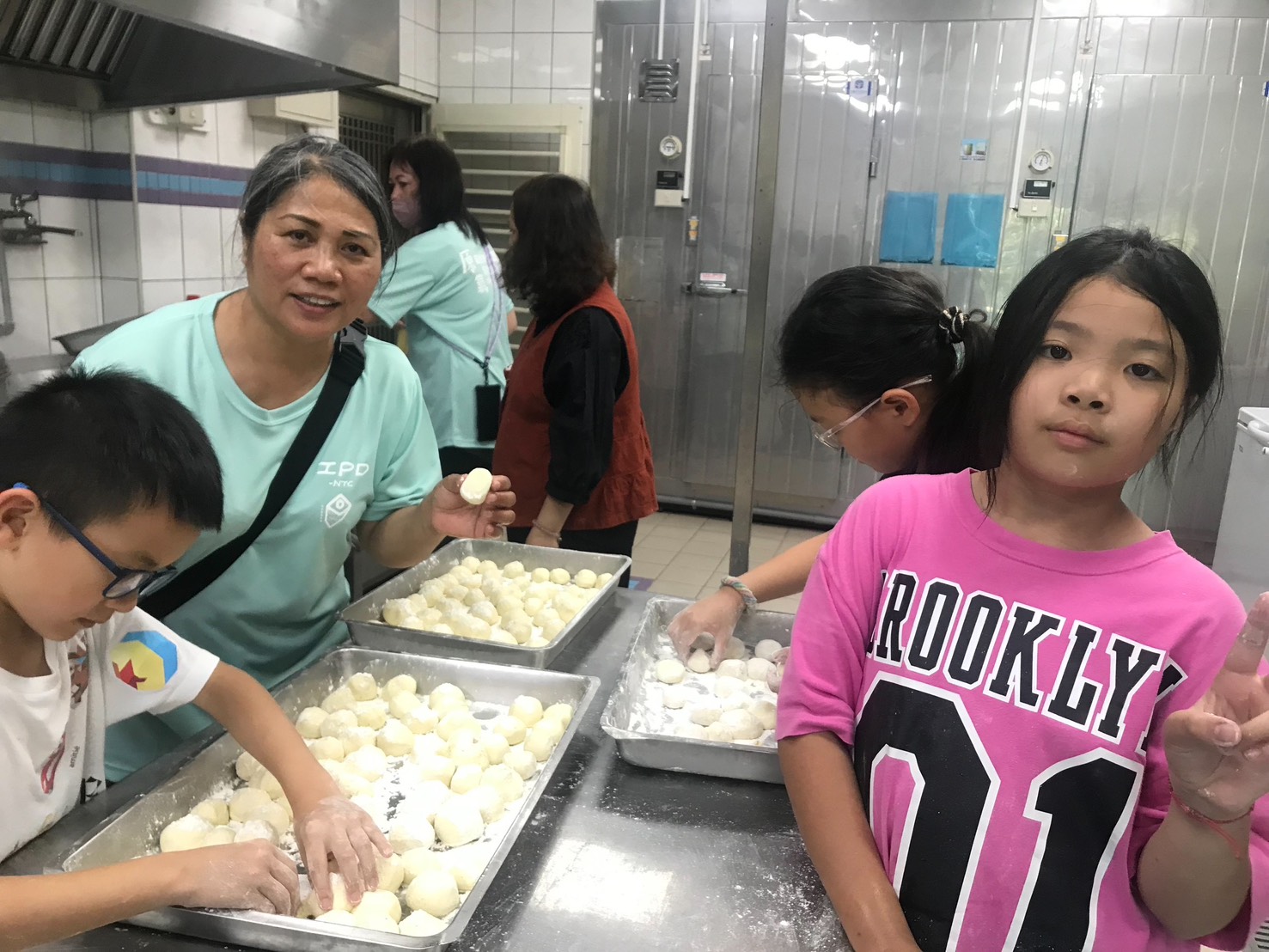 ▲部落美食結合卑南語課程。(圖/新北市政府原民局提供)