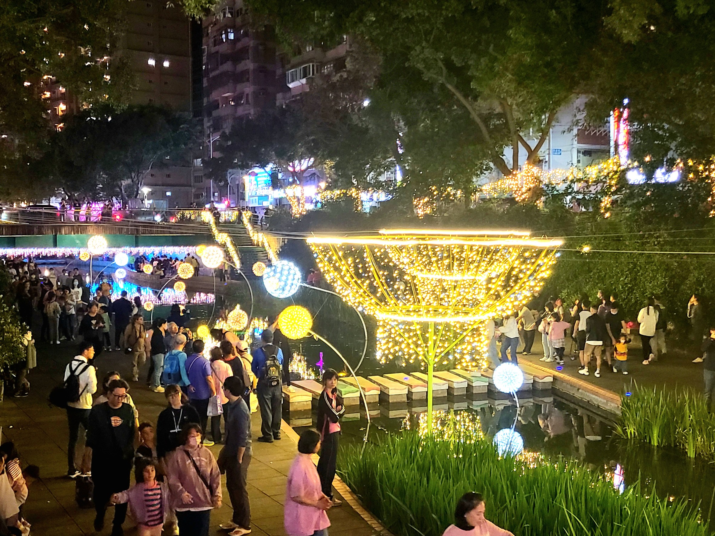 為期40天的光雕展，累計超過66萬參觀人次，創下歷年最高的紀錄