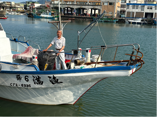 郭泰雄先生為貢寮區漁會藍海艦隊主要成員