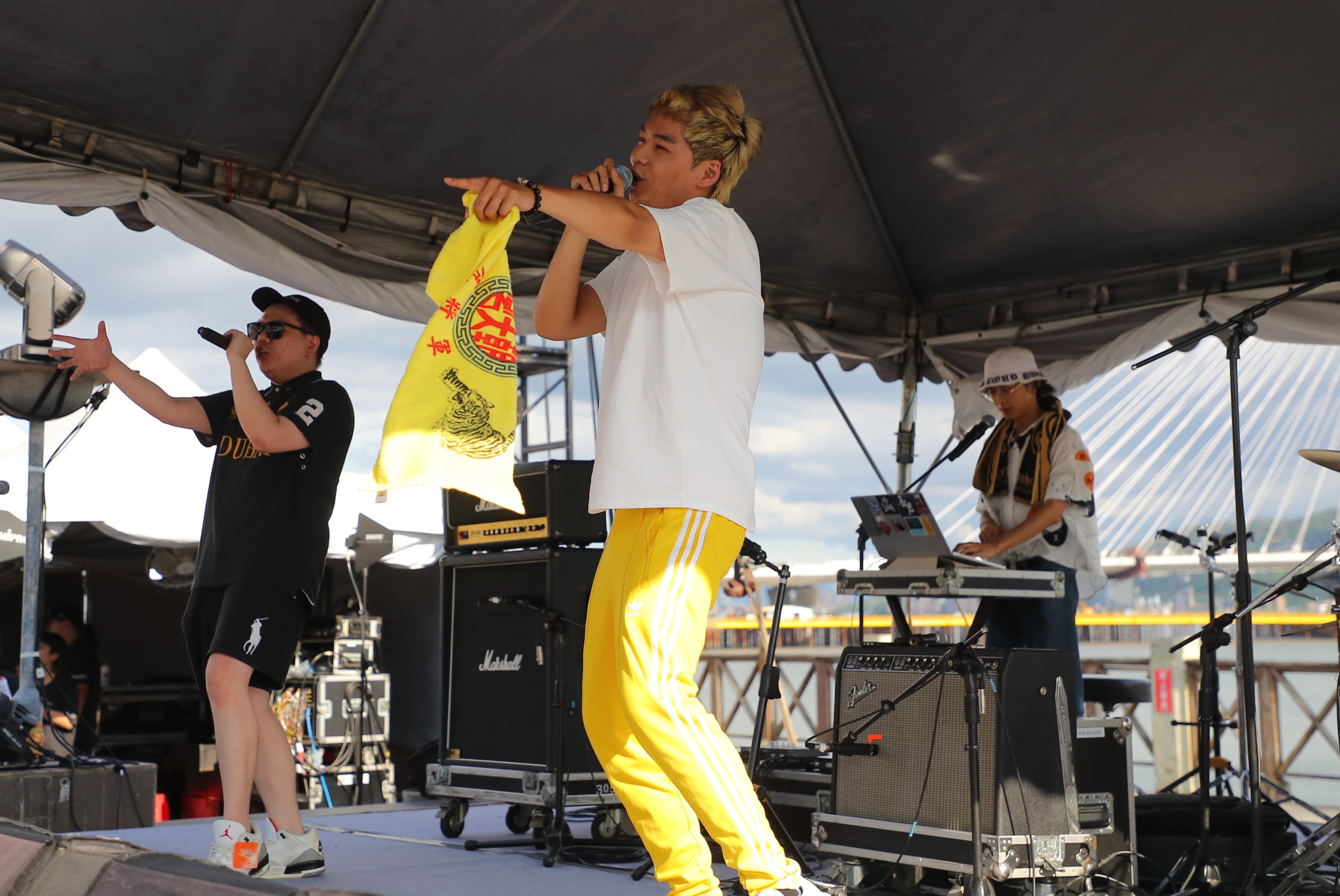 首(28)日由根植本土嘻哈的「兔子先生」打頭陣。