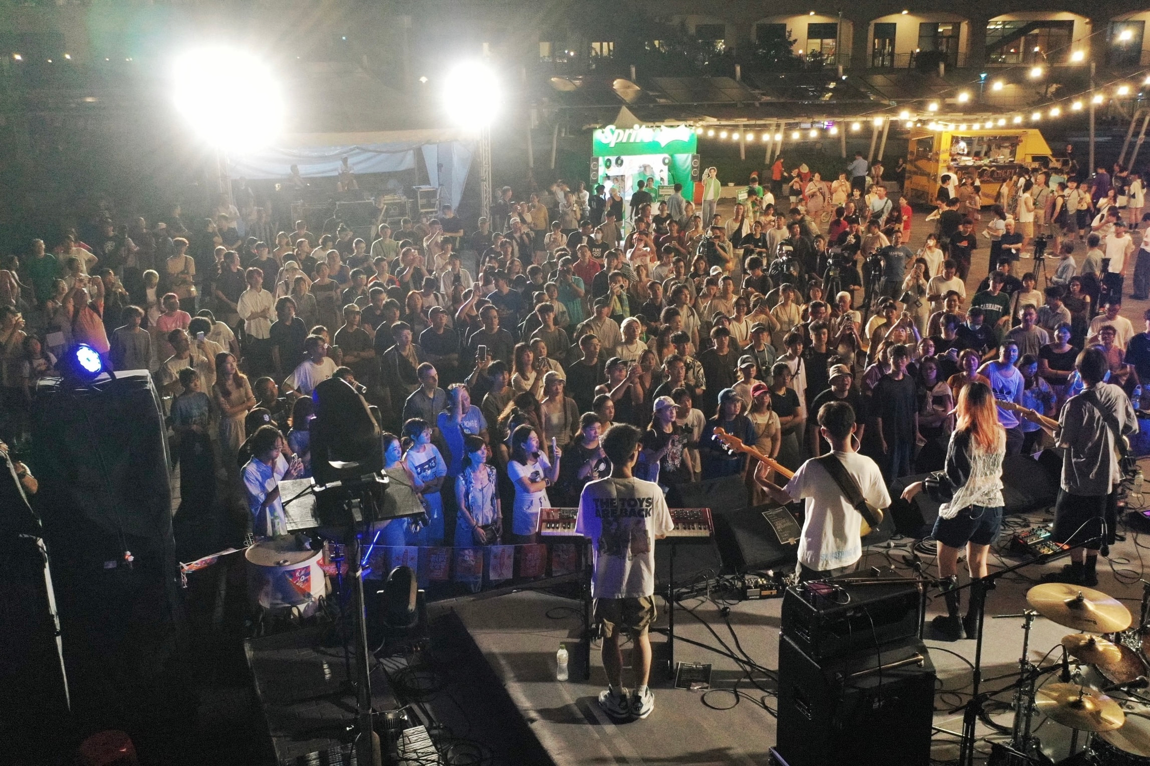  「工口紳士」絢彩奪目的音樂風格讓現場氣氛輕鬆愉悅。