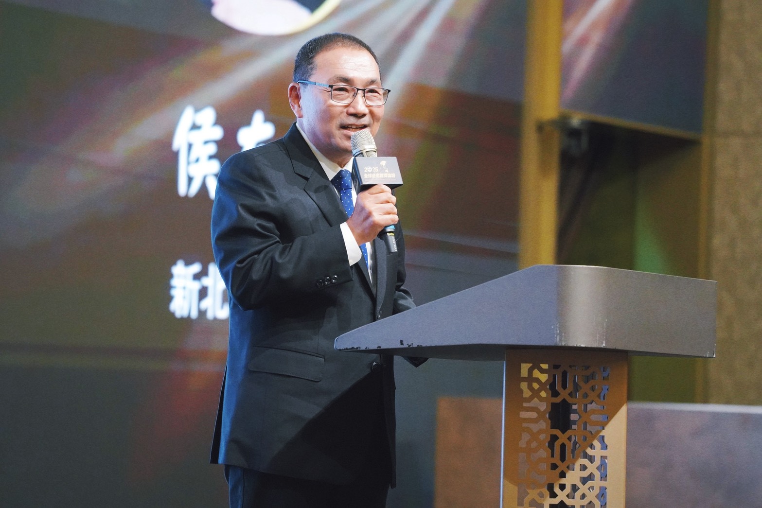 侯市長提到，國際市場的變化對企業的影響，必須中央到地方，一起面對。因此，新北市政府會全力協助在地企業因應衝擊，和企業一起穩住腳步、面對各種可能的變化