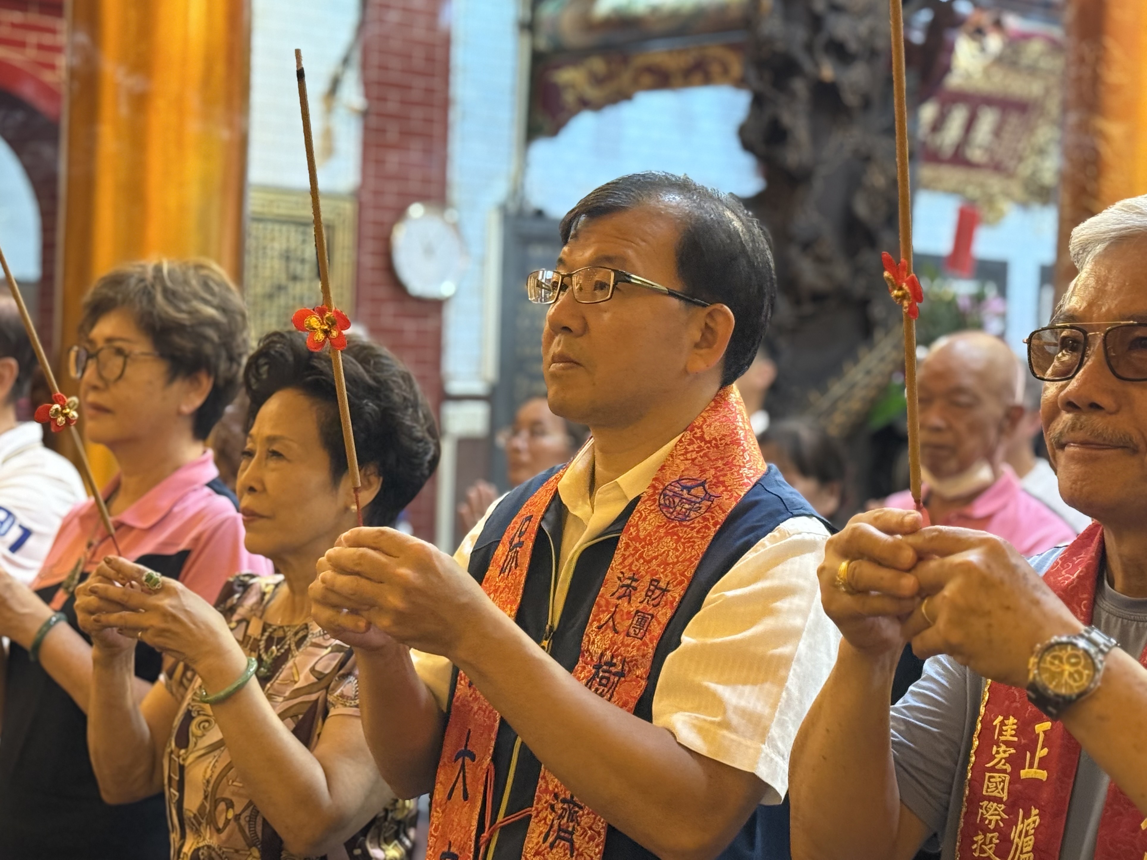 濟安宮擇於今年底再舉行「酬恩祈安五朝圓醮大典」，並在今(17)日邀請新北市民政局長林耀長及各縣市友宮友廟，向上蒼稟告，祈求年底醮典平安順利。