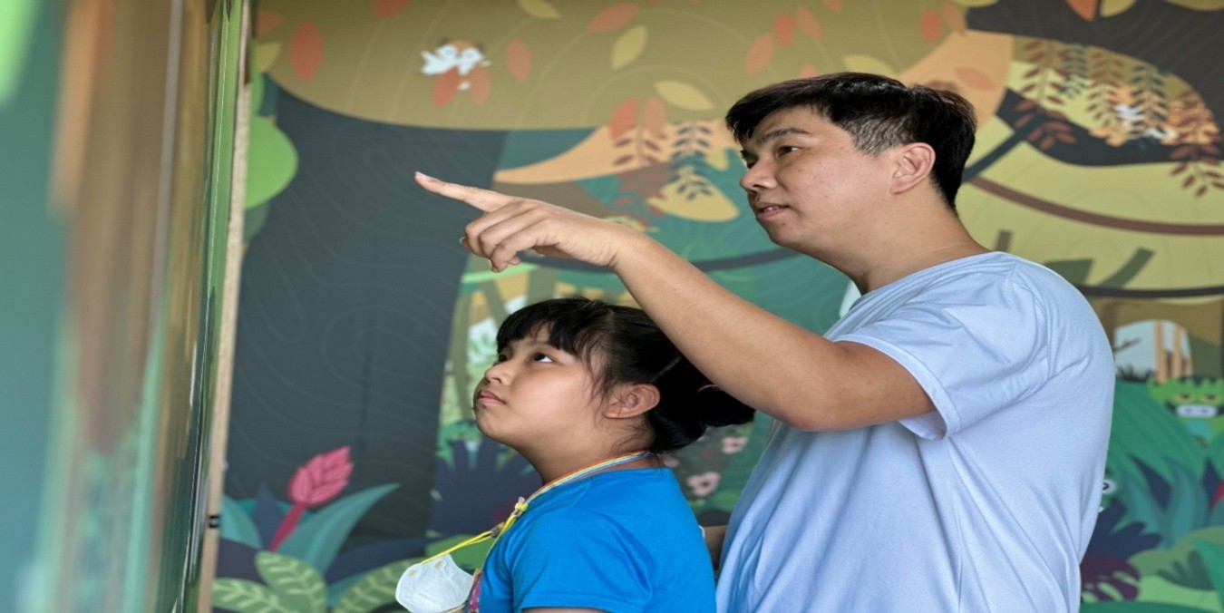 ▲親子組隊一起討論並解開謎底。(圖/新北市政府原民局提供)