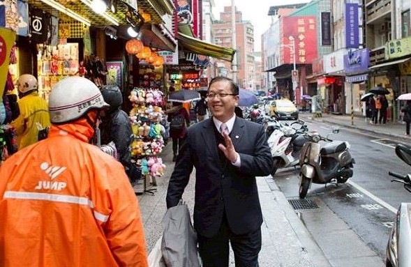 圖片說明2-淡水模範父親陳健郎先生