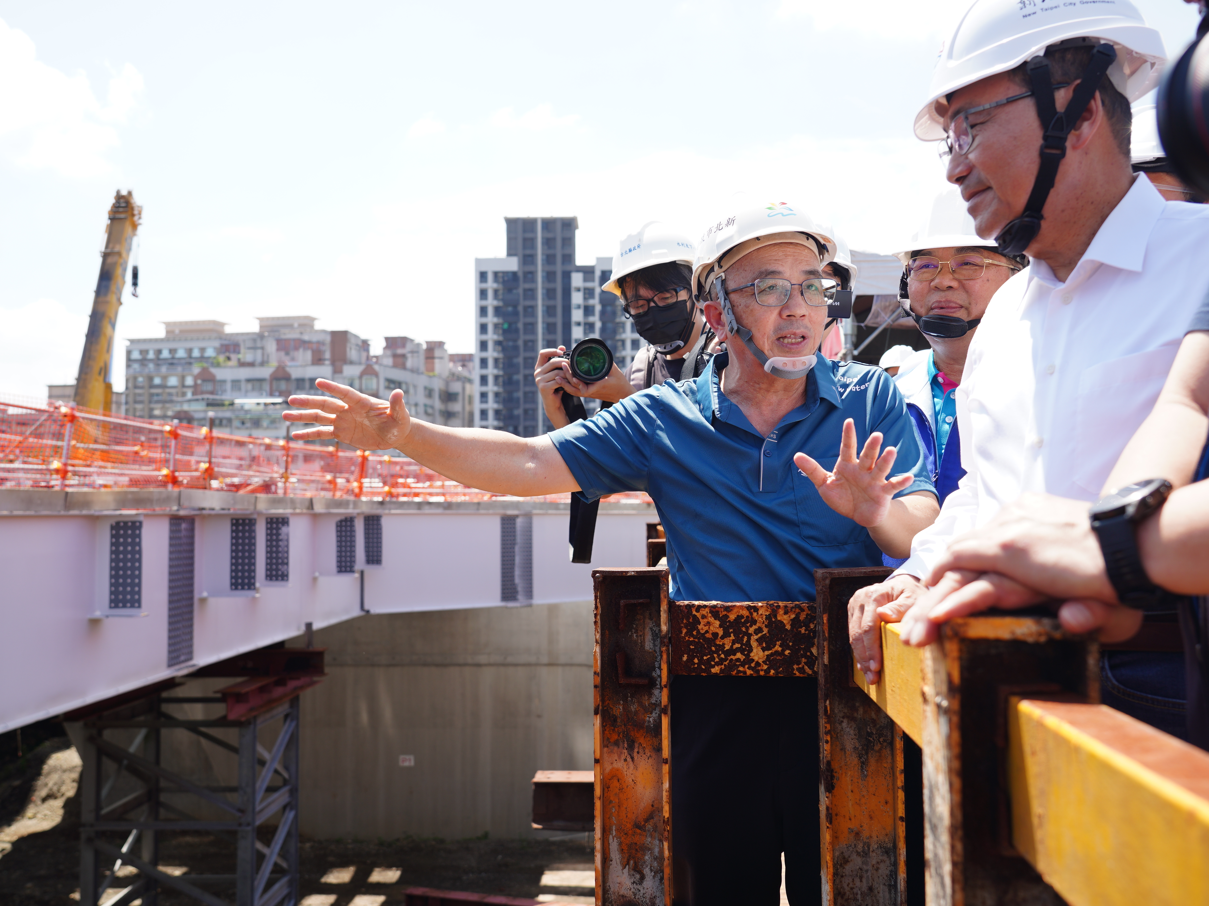 市長侯友宜今(7)日視察長福橋主橋工程進度