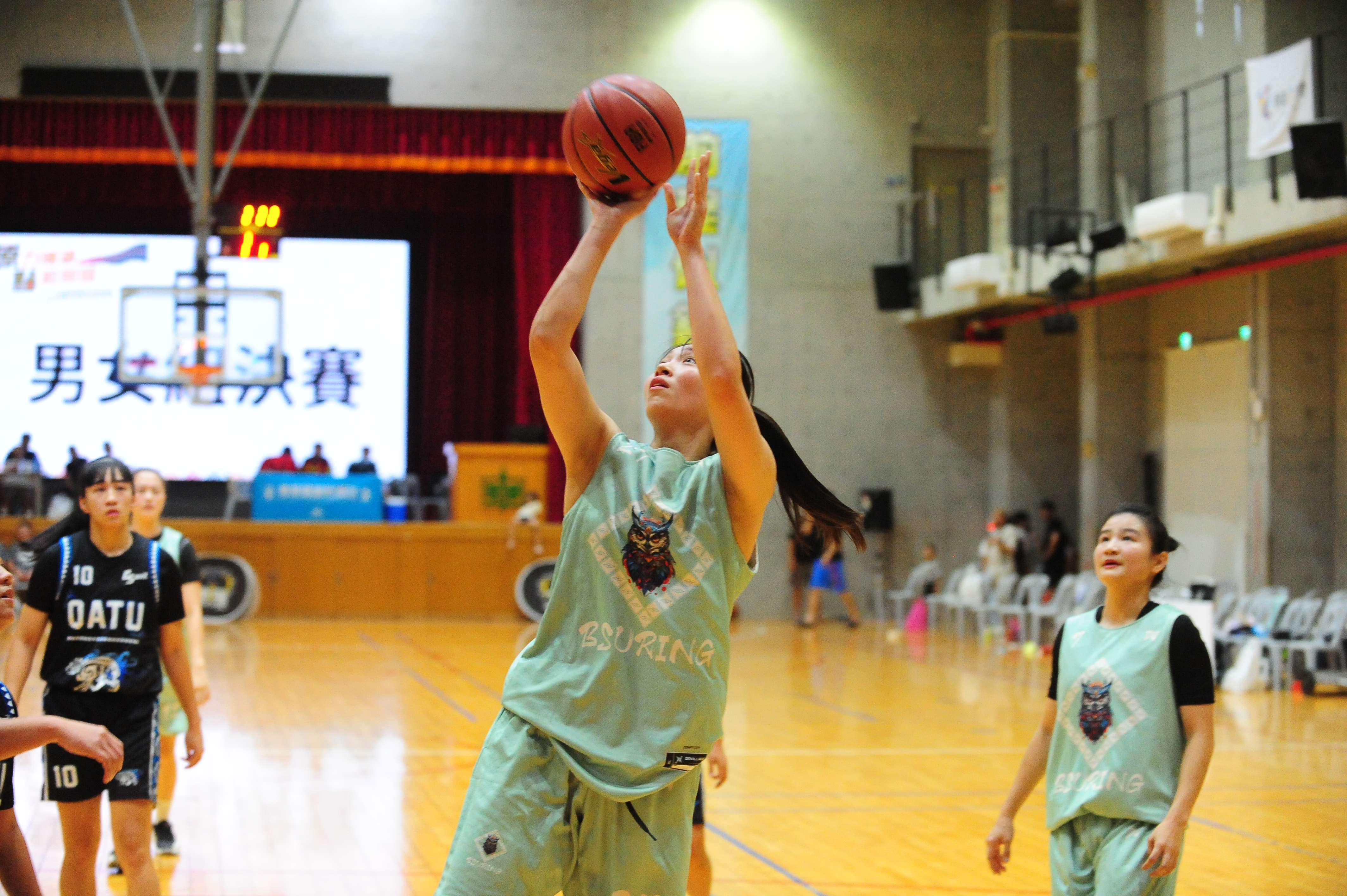▲女子組冠亞軍賽進行互相切磋。(圖/新北市政府原民局提供)