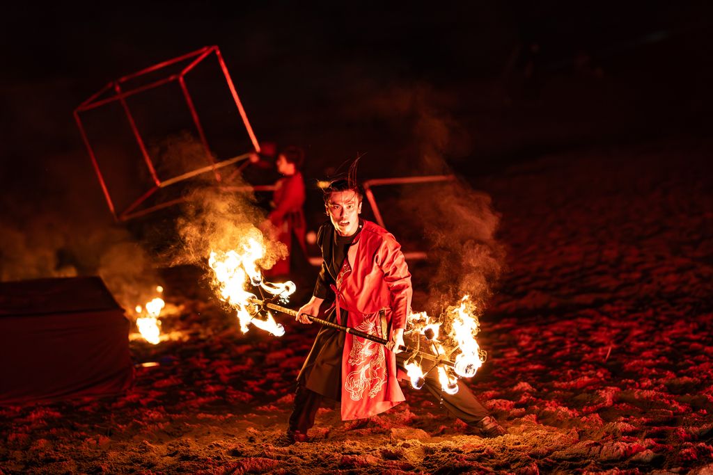 「馬戲之門 &times; 旋舞炎」演出融合火焰與科技藝術，將火焰視覺提升為節奏與情感交織的舞台敘事，展現本土創作在火舞美學上的創新突破