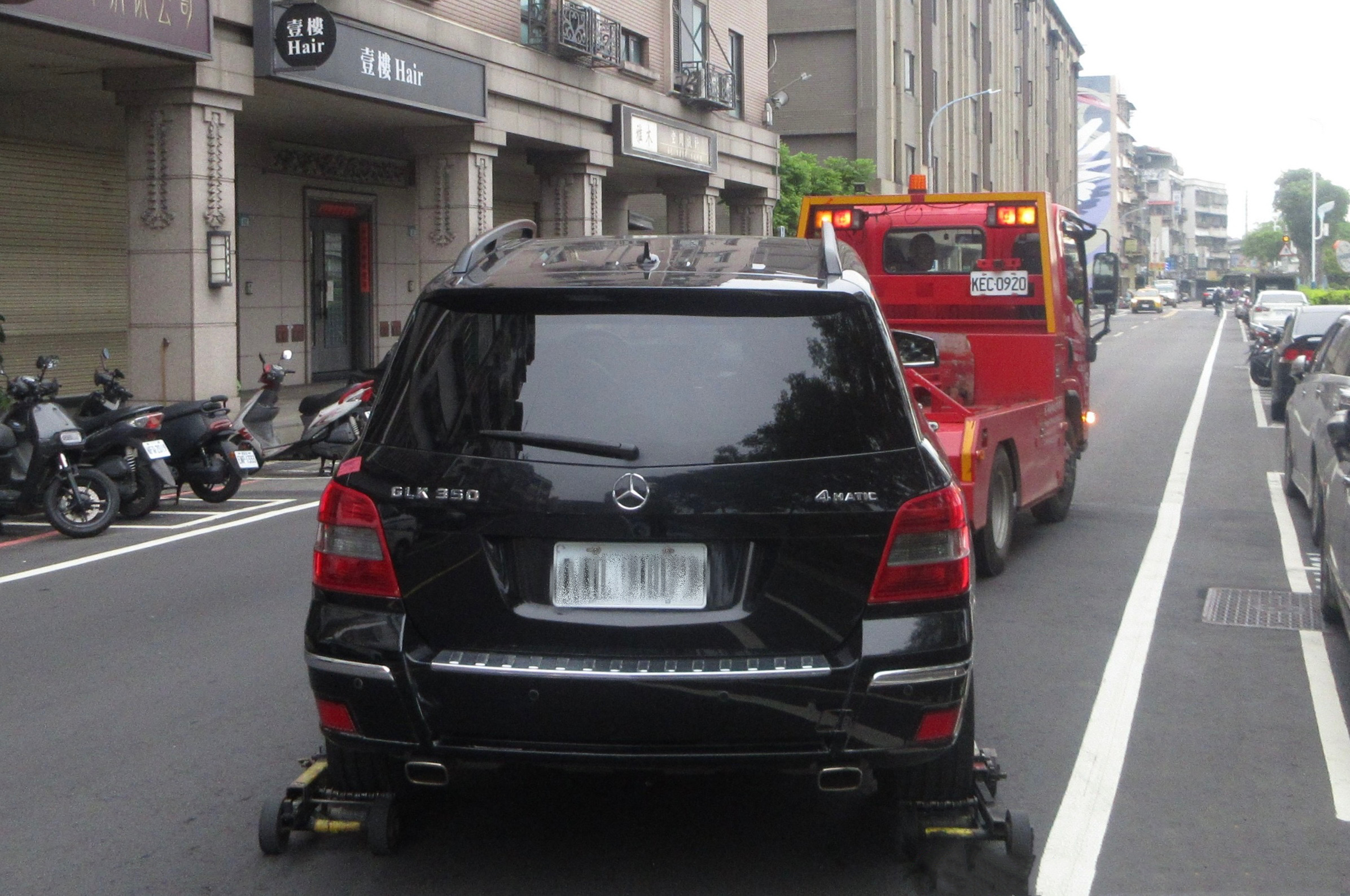 針對違停，警察局依法開單告發