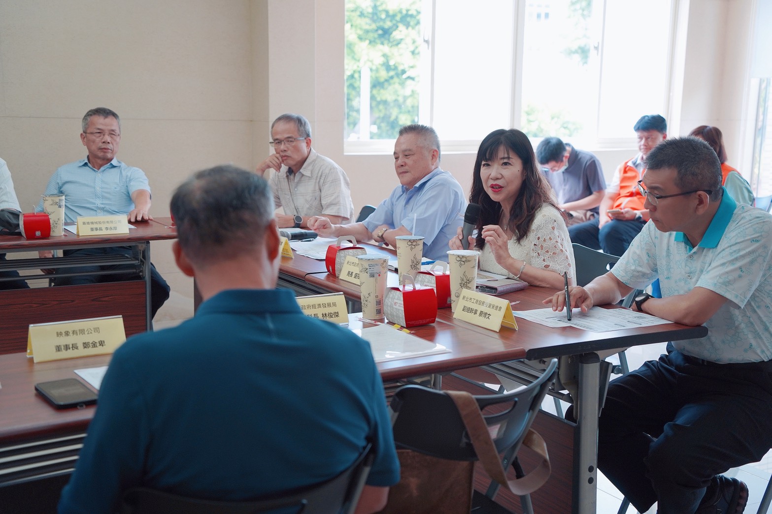 首場於今(19)日在樹林產業園區服務中心舉行，由經發局長盛筱蓉率領團隊與在地企業代表面對面交流，展現新北市府與產業並肩抗壓、共度難關的決心