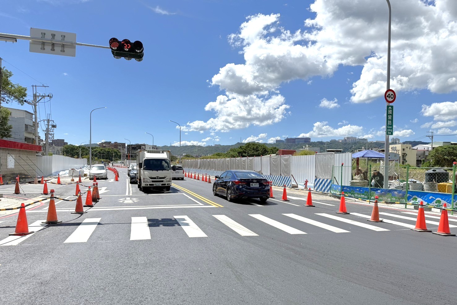 塭仔圳多條道路開闢、封路，請用路人提前規劃路線。新北市地政局提供