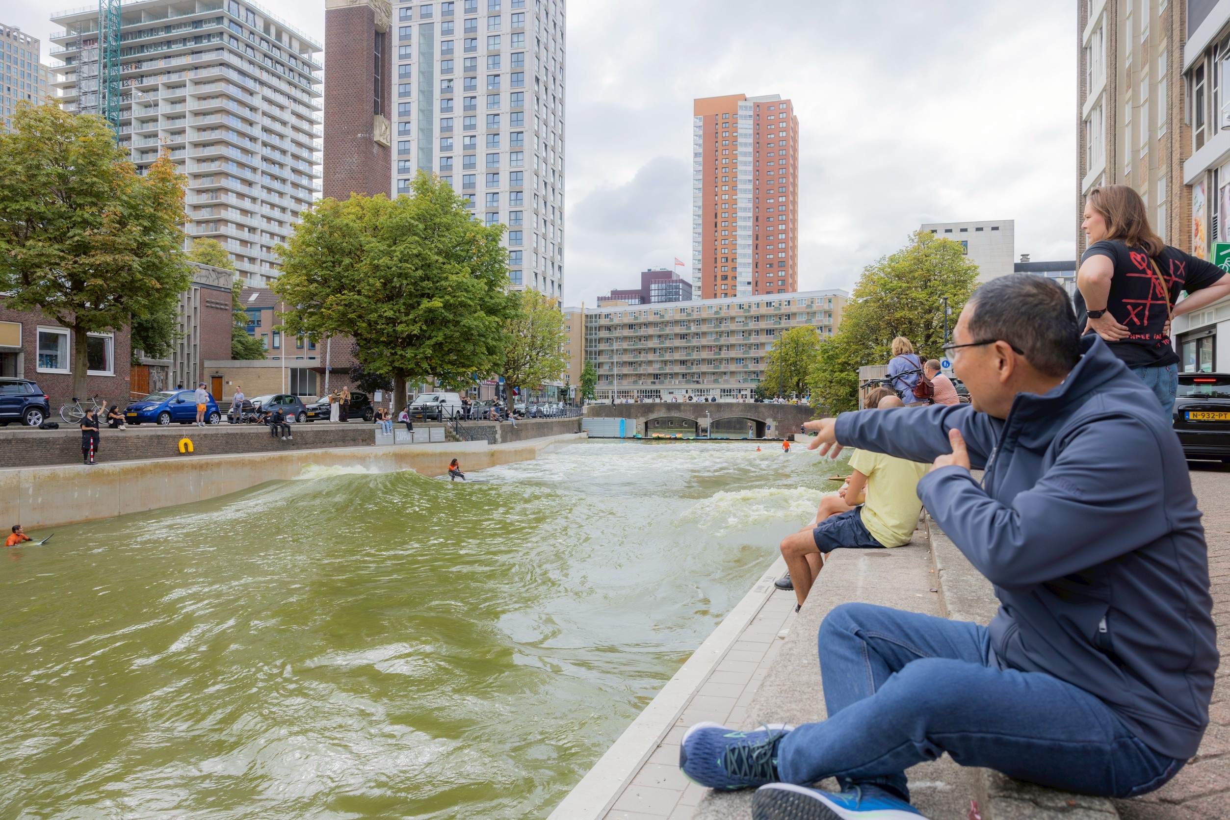 新北市長侯友宜於荷蘭當地時間昨（8/31）日參訪全球第一個「市中心衝浪池」RiF010。