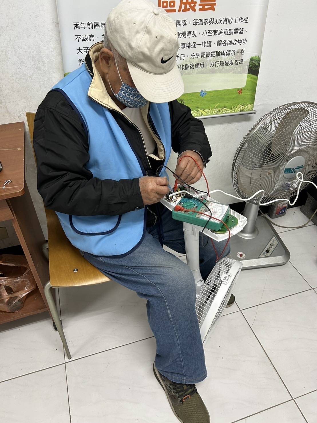 新店區玫瑰里電器修繕達人測試電壓電流