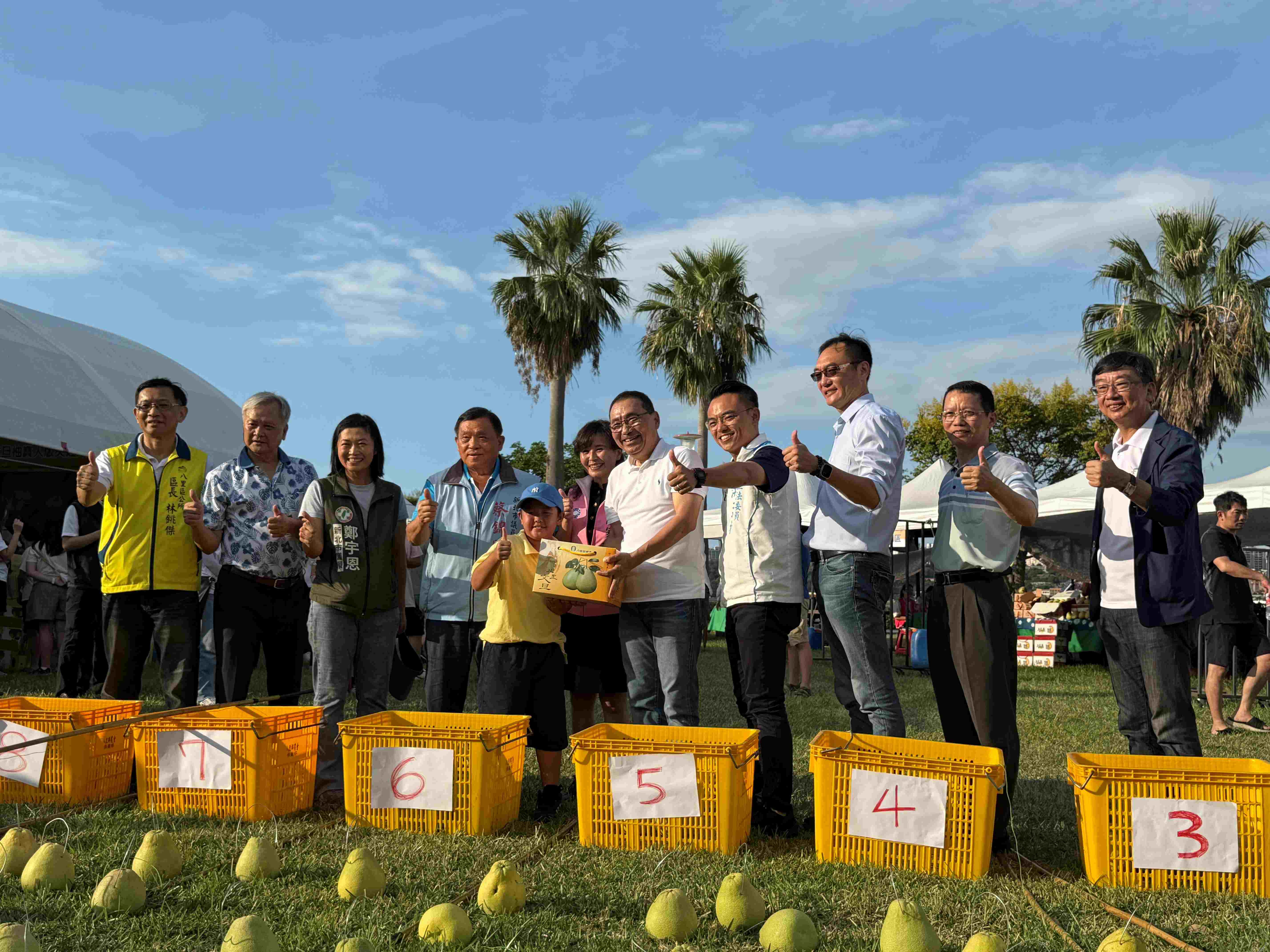 新北文旦柚展售會為期2日於本周末展開，現場可參與釣文旦柚等趣味闖關活動