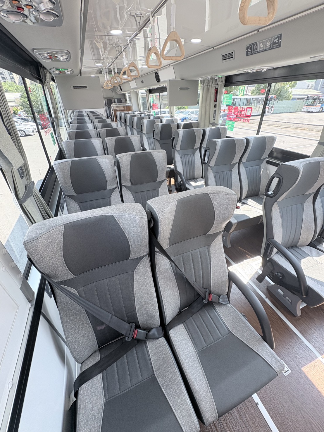 城際型電動公車車內環境