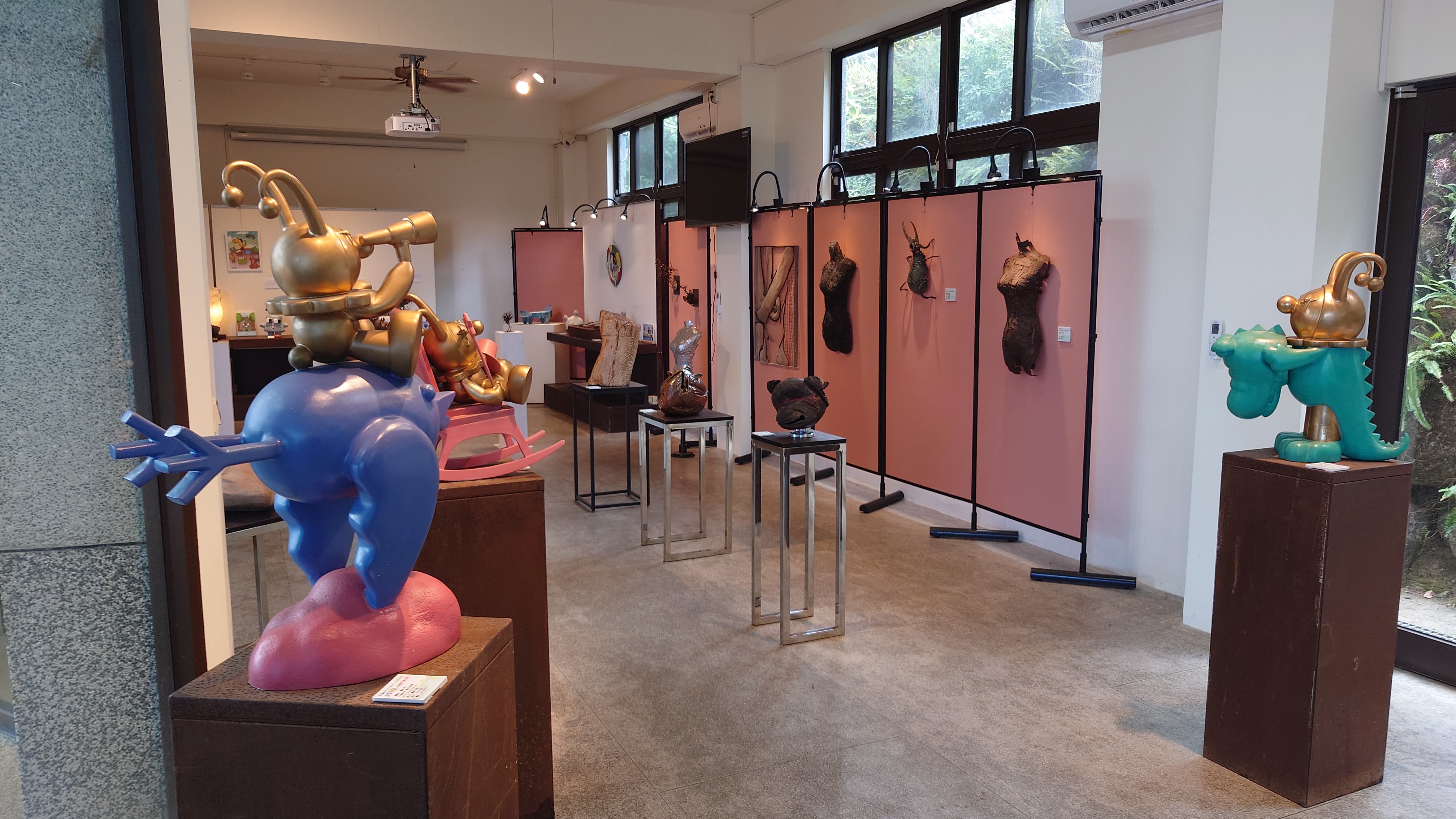 茭白筍藝文雕塑展自10月4日至11月22日於三芝興華驛站展出