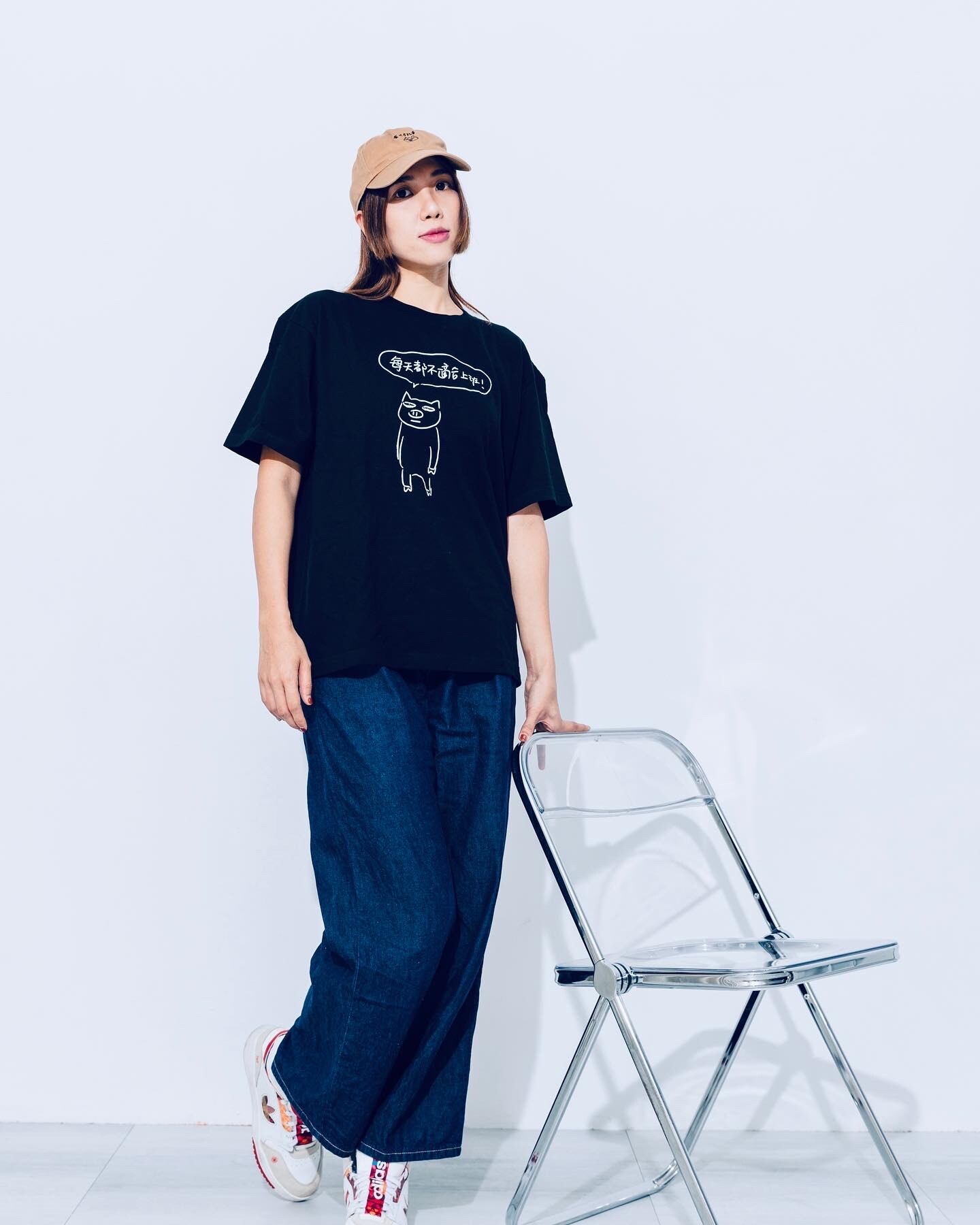 厭世姬以插畫作品《厭世動物園》描繪現代人的情緒日常，深受年輕人喜愛。