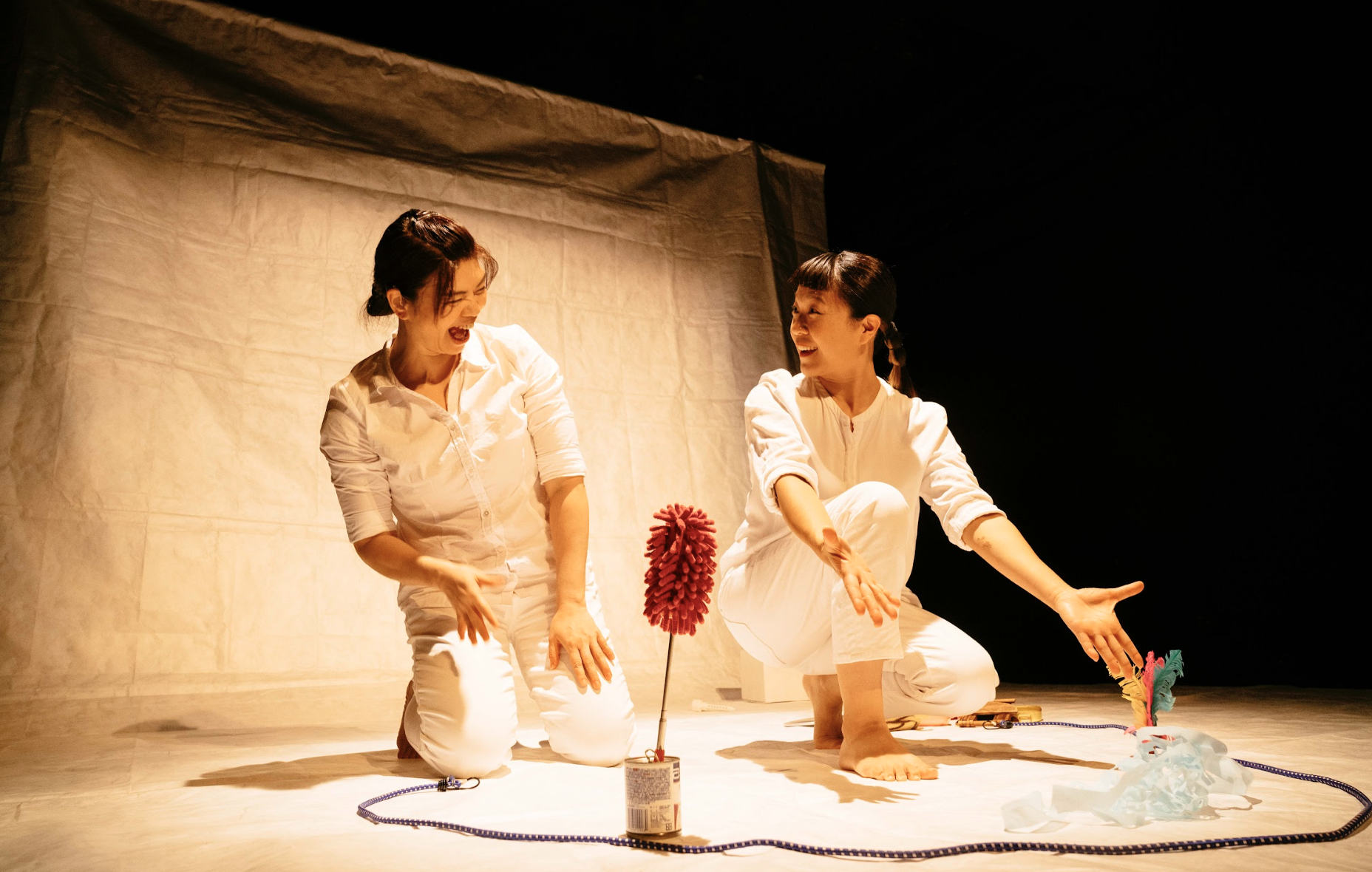 「莫比斯圓環創作公社」將以報紙偶與聲音地圖，帶領親子以創作連結想像與環境。(攝影秦大悲)