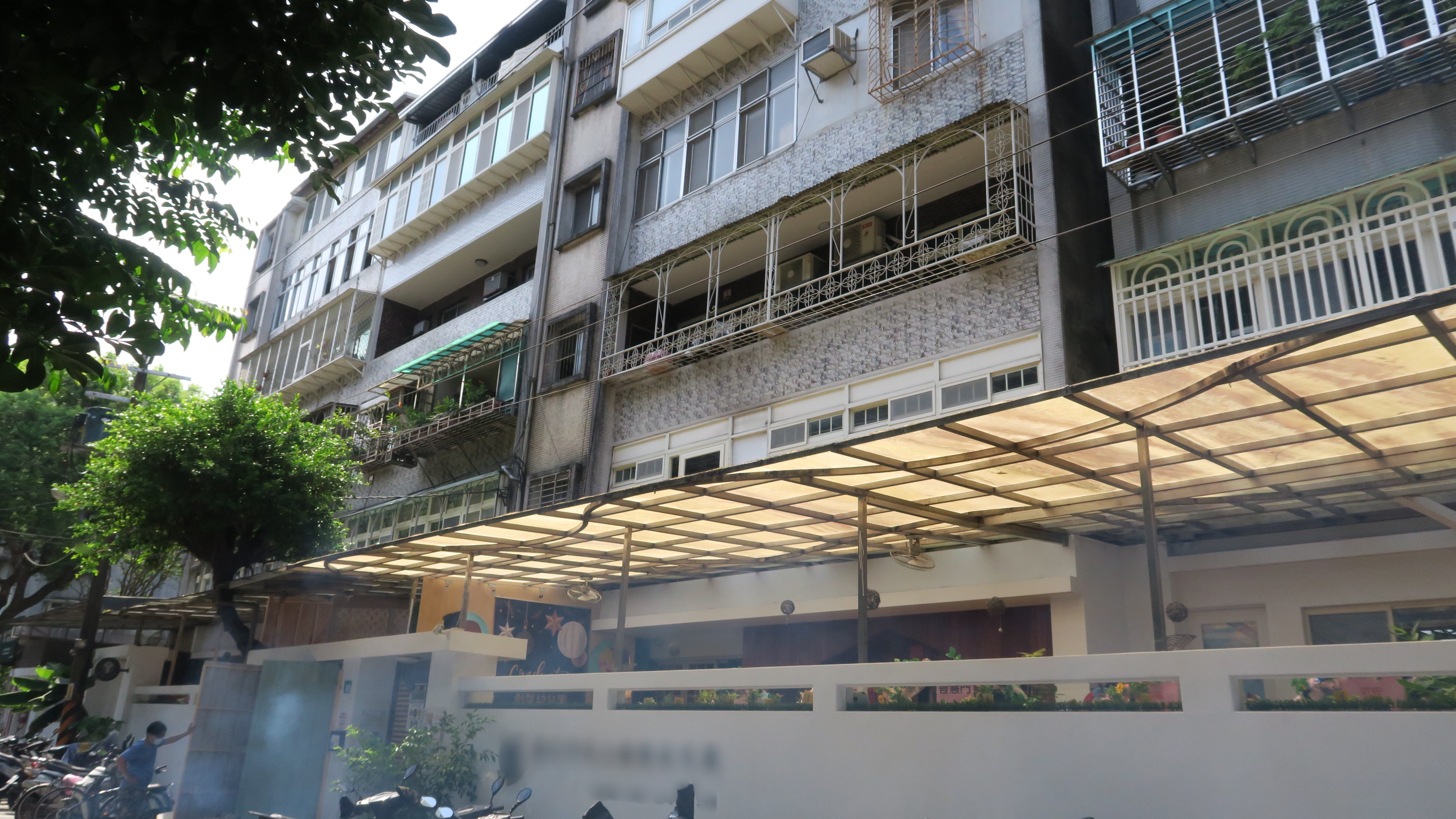 新店明德路社區增設電梯前