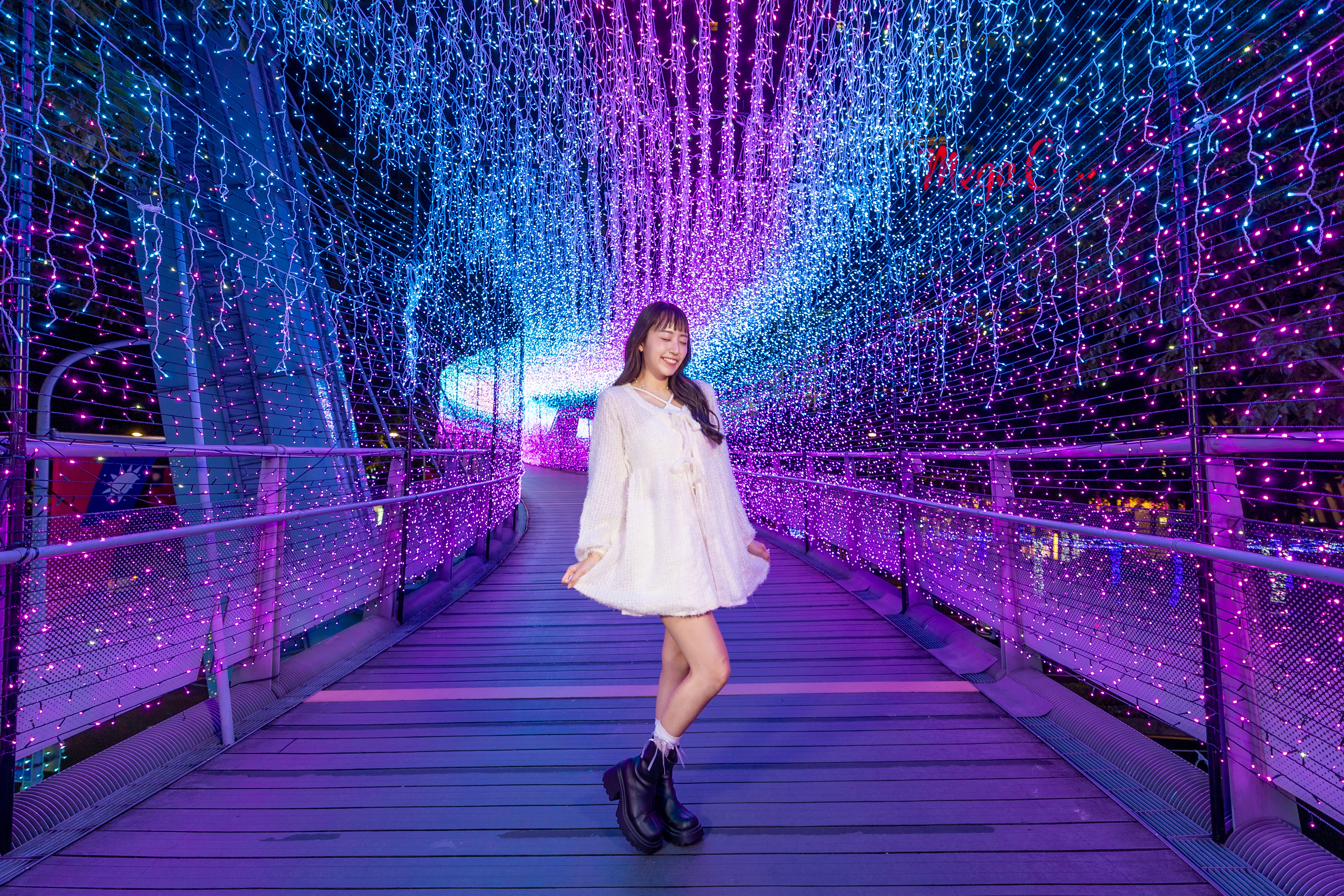  「新北歡樂耶誕城」即將閃耀登場！邁入第15年的耶誕城，以創新設計與國際水準持續吸引目光，展現新北市獨有的節慶魅力與城市能量。