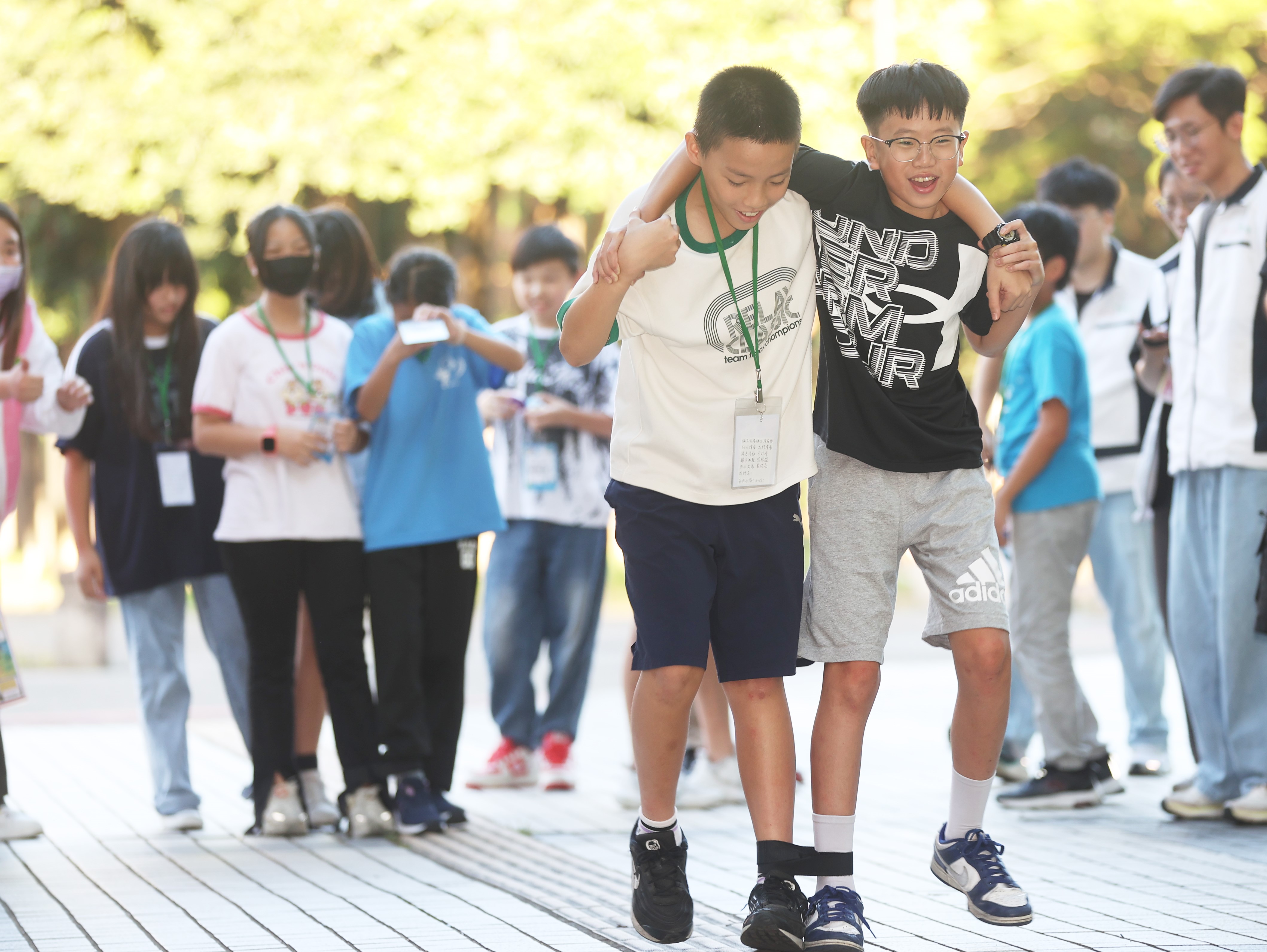 「勇闖淨零島」活動中，將環保知識融入趣味遊戲，達到「玩中學、學中玩」的教育效果，顛覆對環保的想像