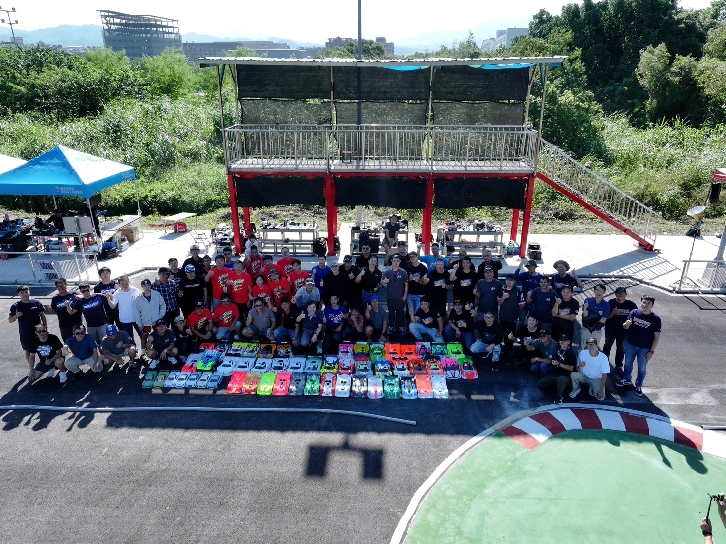  高灘處黃裕斌處長一同與車友參加山佳遙控賽車場活動盛事