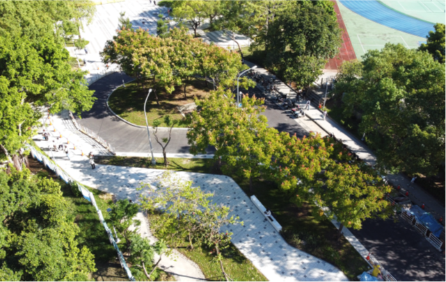 海山路改善後，調整路型，讓道路變成休憩綠地。