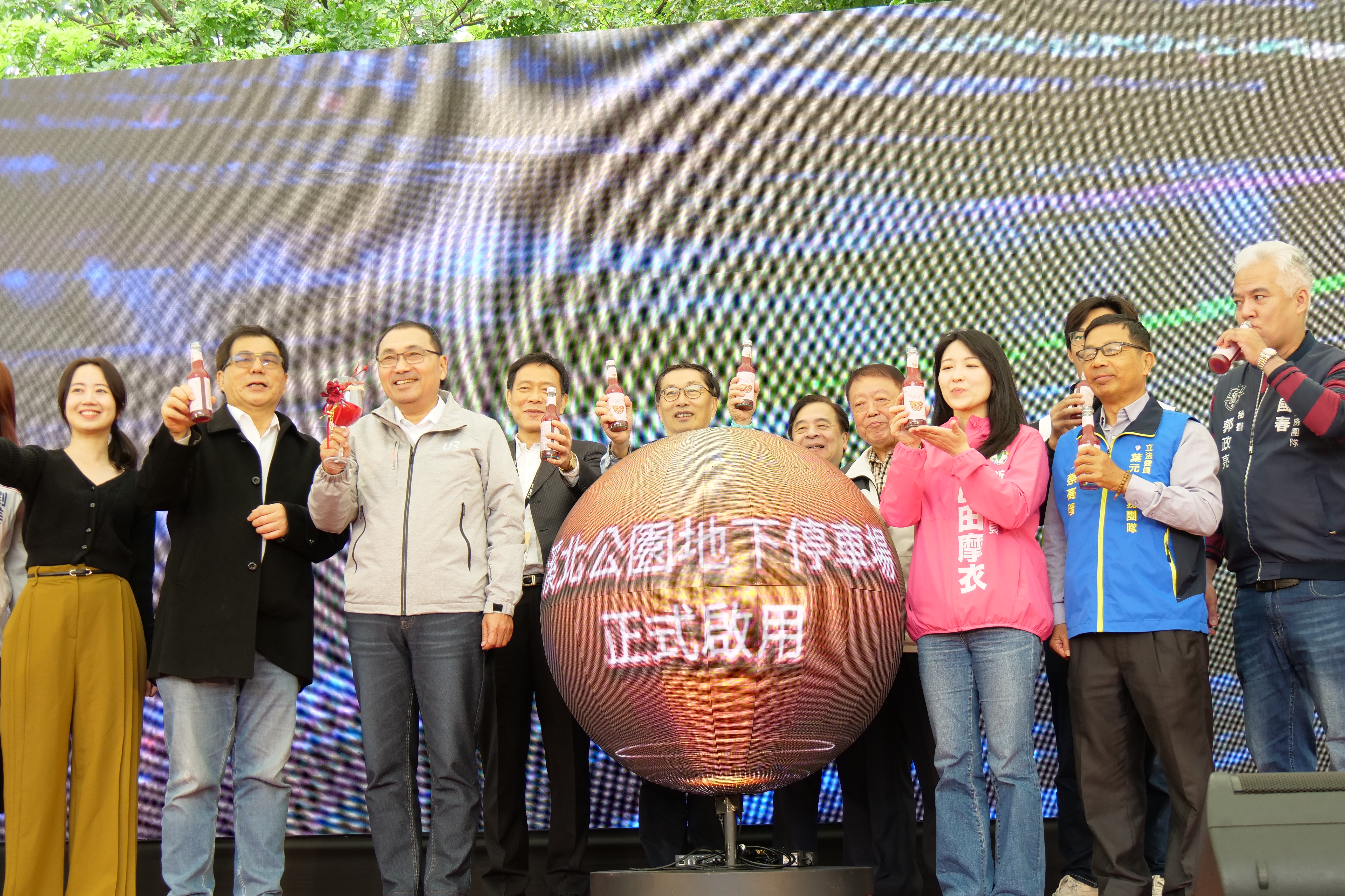 新北市長侯友宜宣布板橋溪北公園停車場從今晚18時起試營運1個月