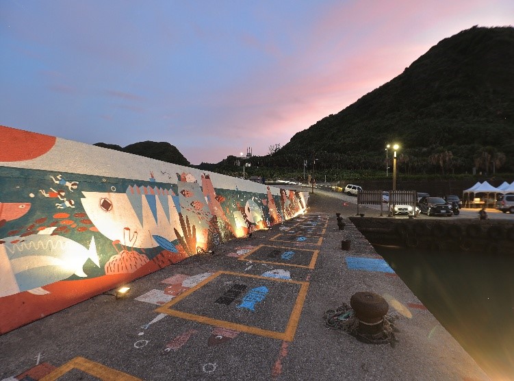 草里漁港的「草里ㄟ家壁畫」