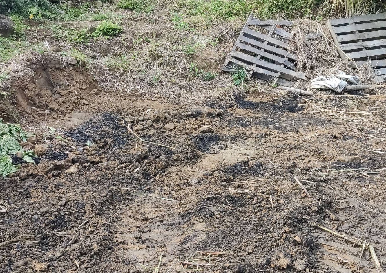 要求業者將表土殘留廢瀝青完全清除