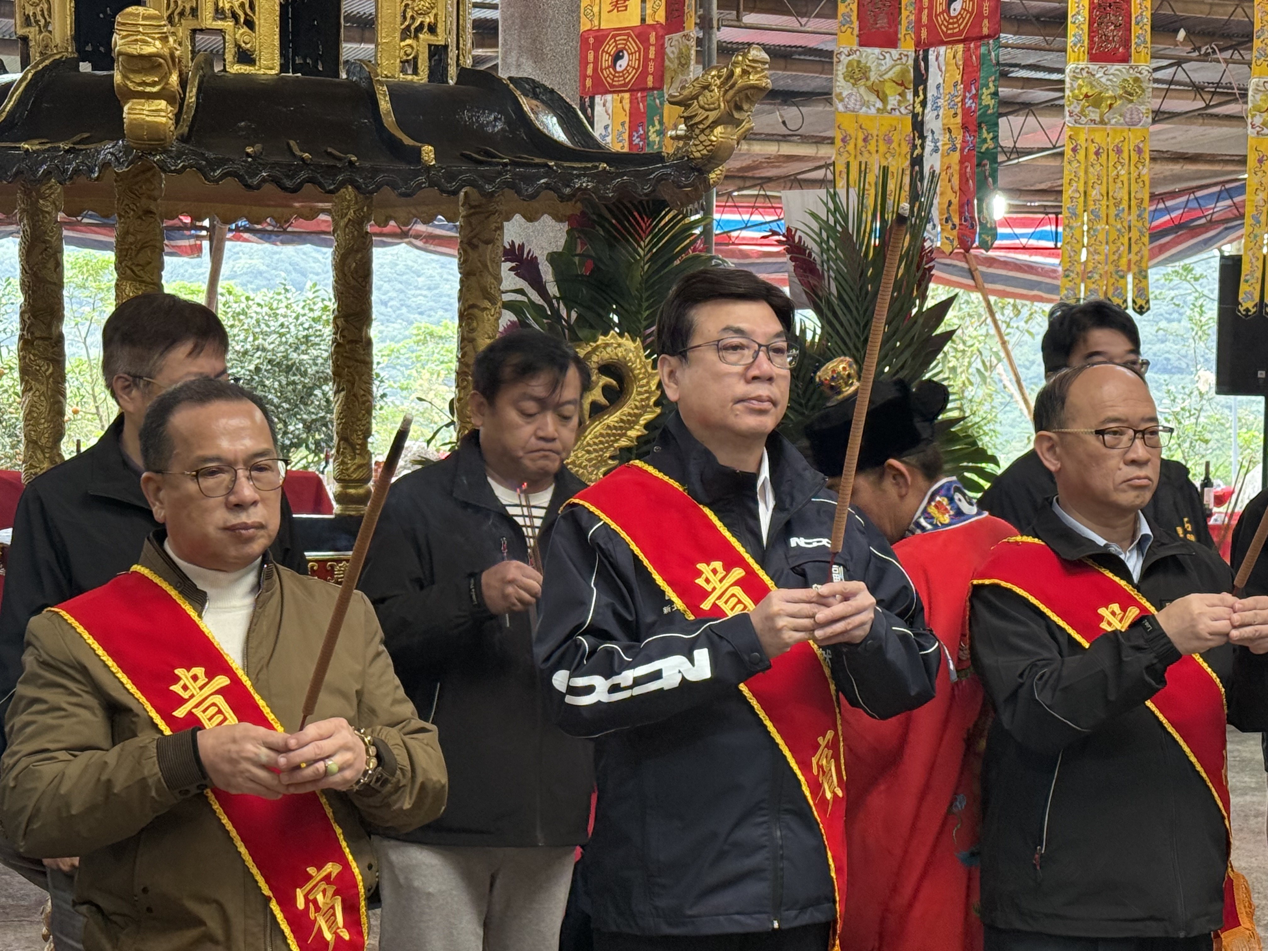 新北市副市長劉和然於今(4)日上午赴石門桃源殿參拜，恭祝水官大帝聖誕千秋。