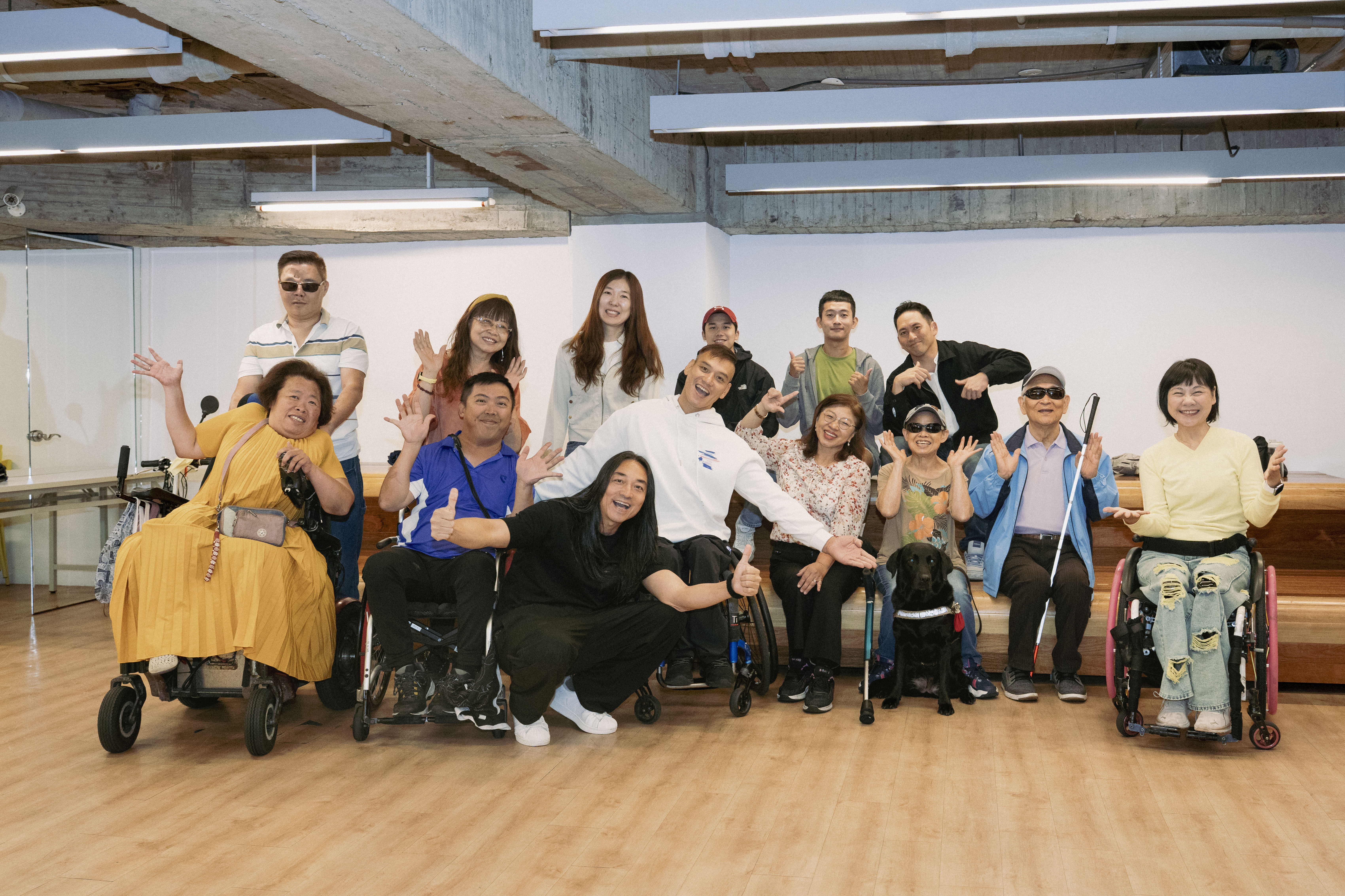 產官學專業團隊聯手打造《新北無礙時尚 SHINE YOUR LIGHT》12月14日將登場，第二波索票將於11日中午12時開放，活動當天並同步於社會局臉書線上直播