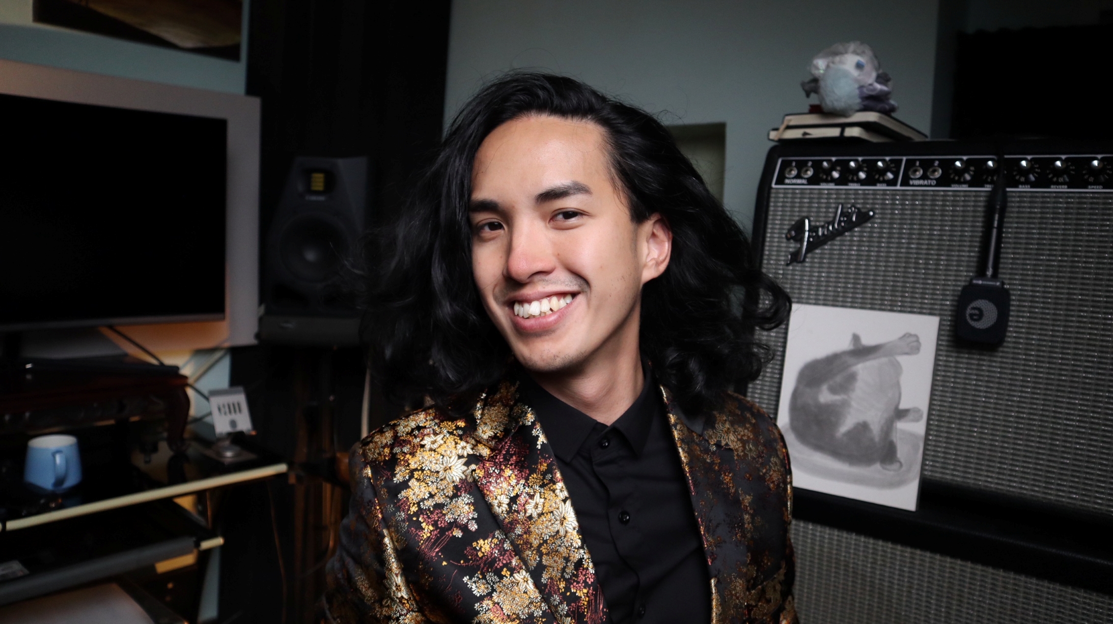 台越新二代才子陳德民，以音樂詩人視角深情吟唱身分認同。