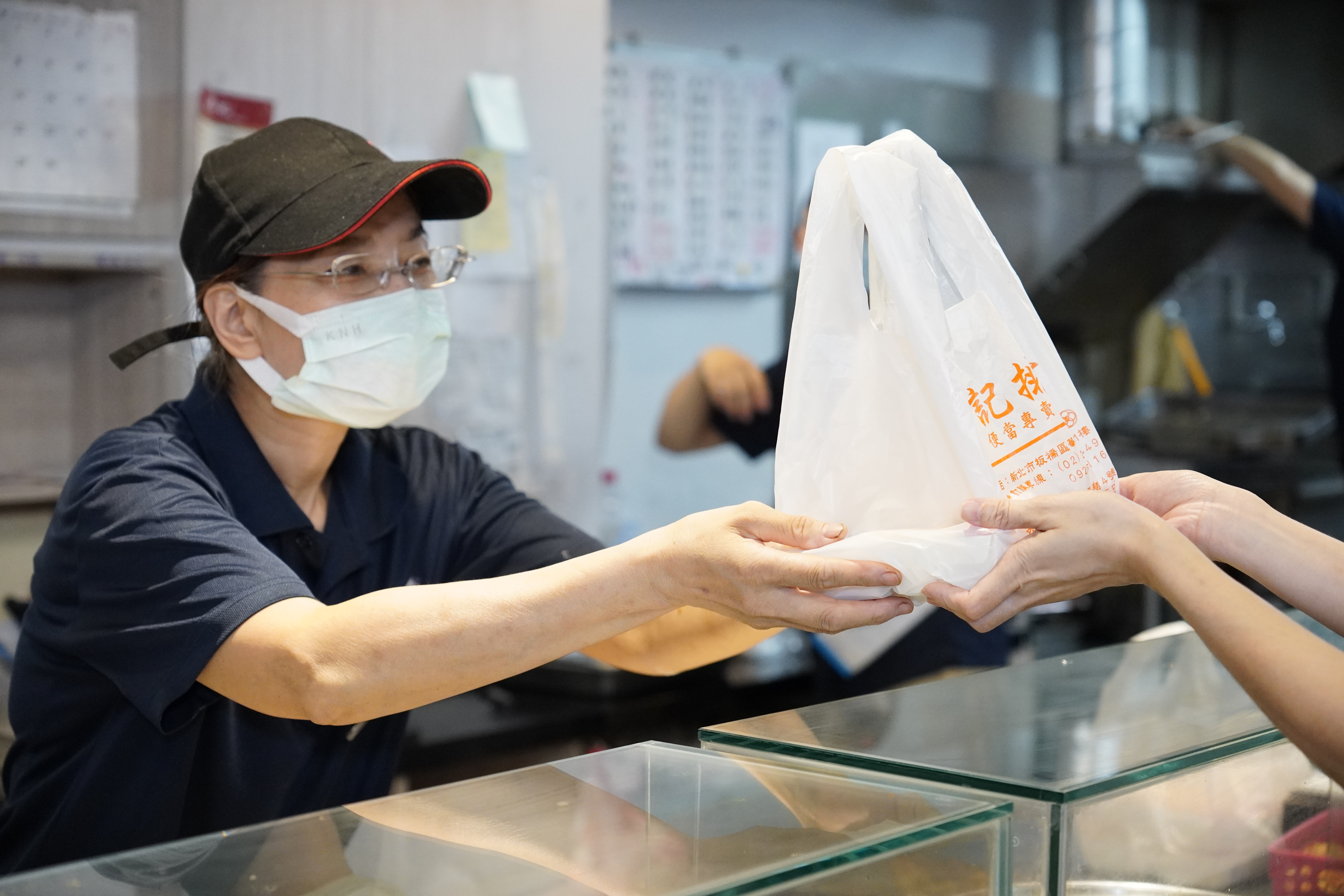 新北待用餐計畫「用一頓飯串起善循環」，累計受益超過72萬人次