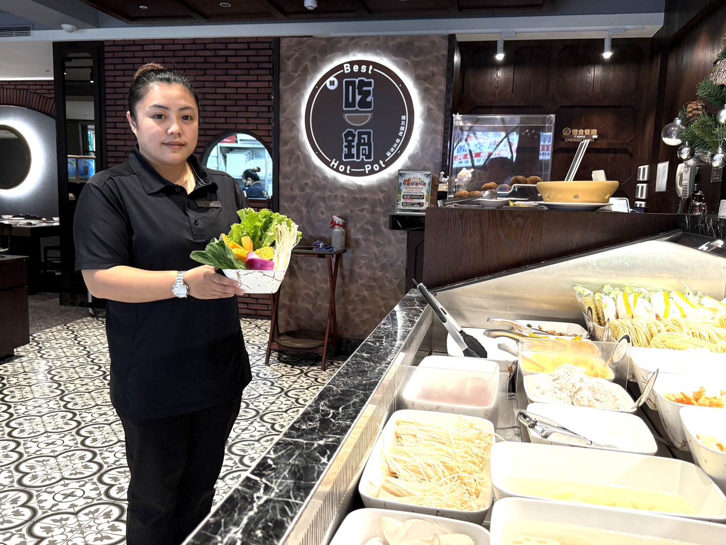 三重區的「貝斯鍋物」提供當季蔬菜，新鮮又減少食物里程