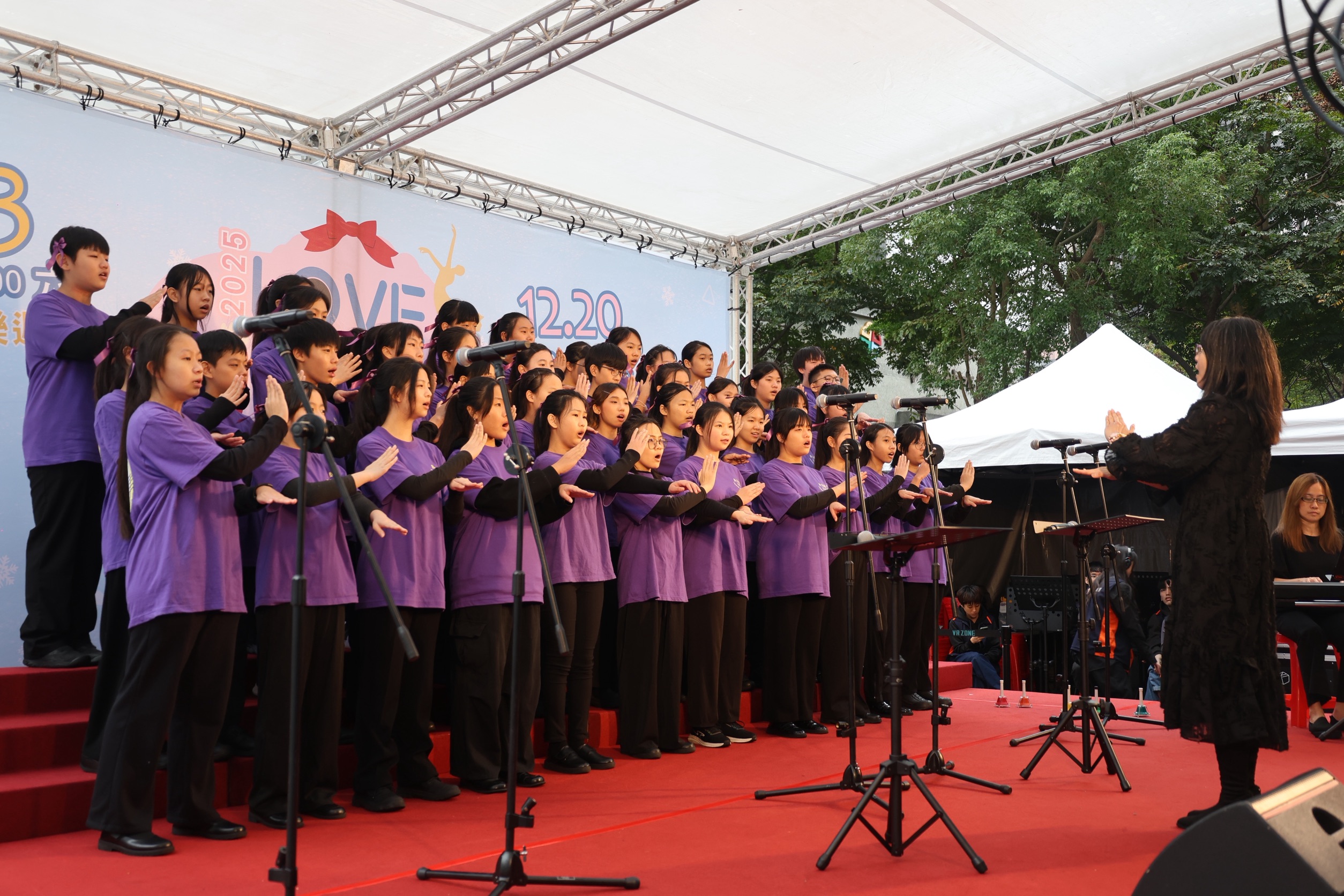 新泰國中合唱團