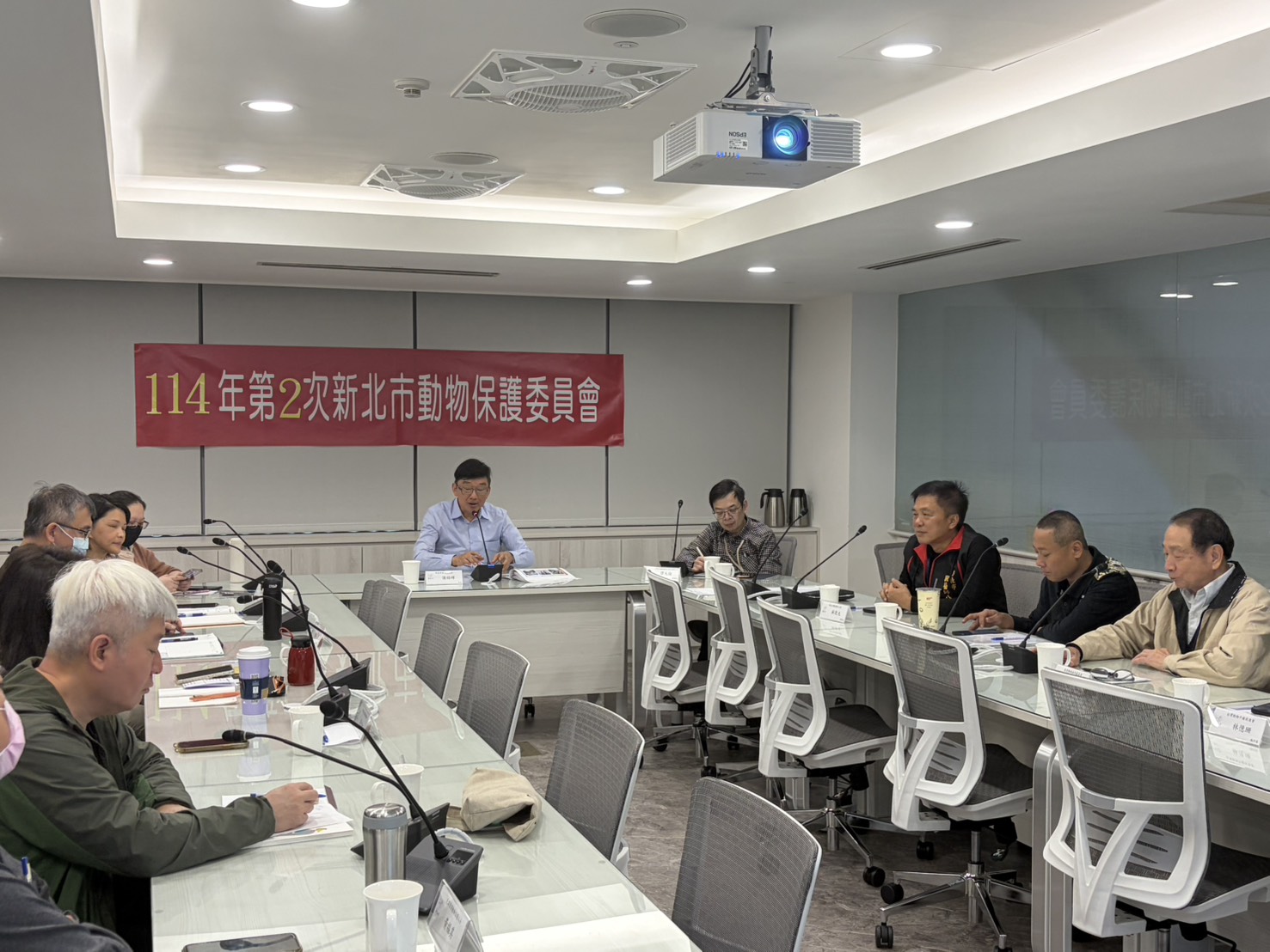  與會人員討論動保議題