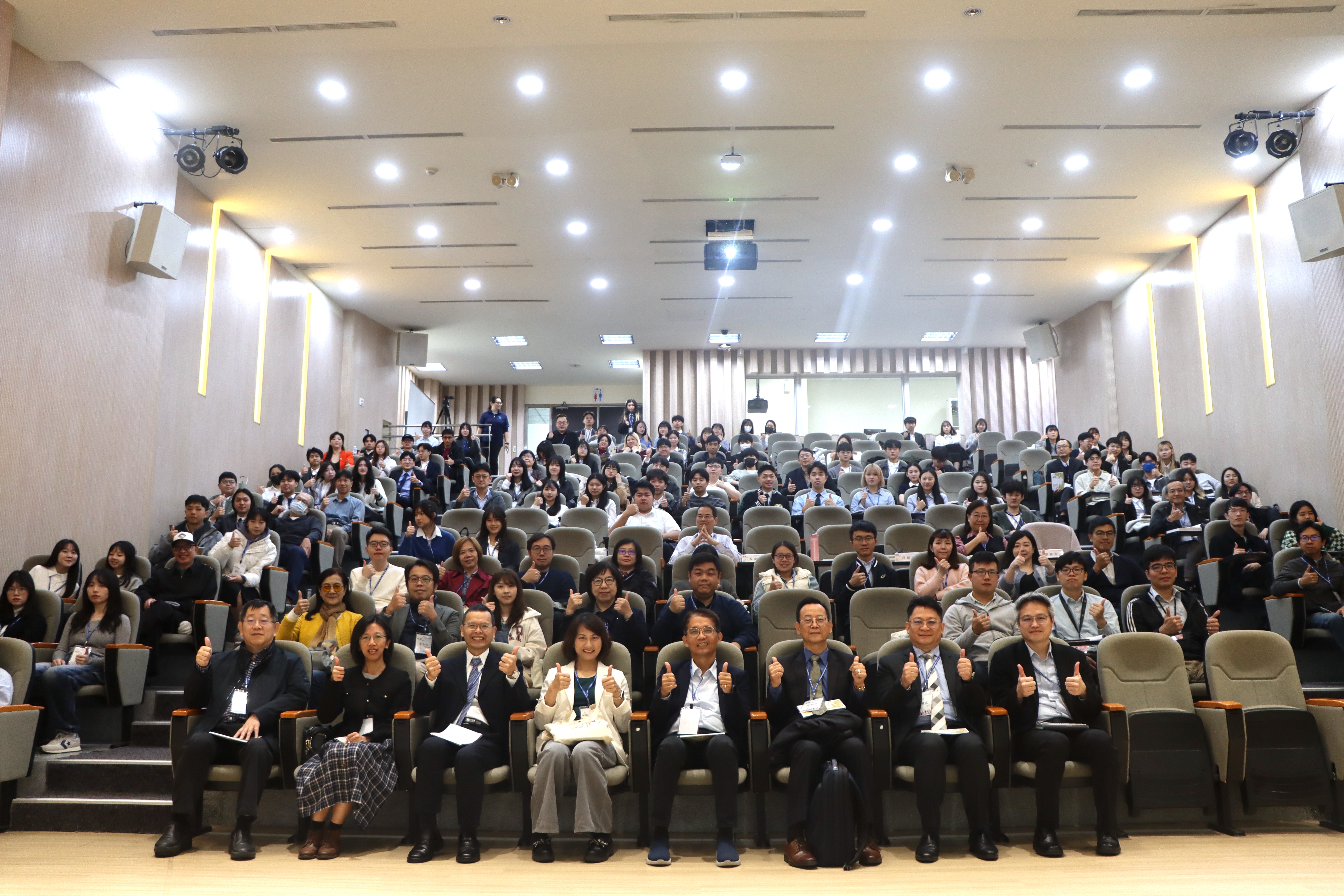 新北市府與國立臺北大學公共事務學院於今日舉辦「114年度大專院校參與市政跨領域規劃計畫」成果發表會，展現青年提出創新市政思維。