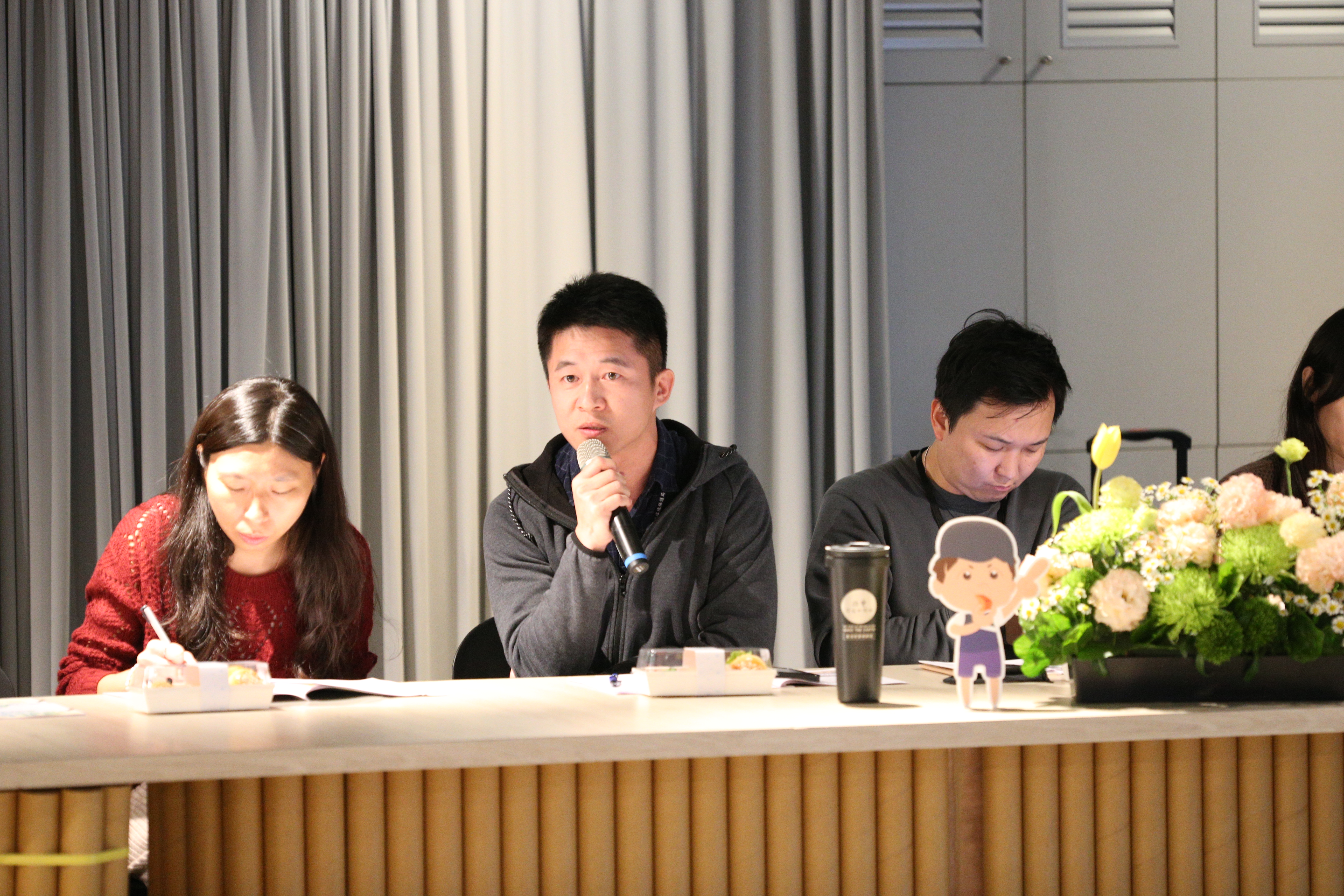 新北環保局分享新北清潔隊員增加醫療、人力及清潔獎金等福利措施，讓第一線清潔隊員安心投入服務