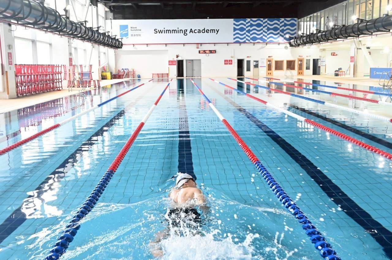 淡水運動中心游泳池空調及通風系統全面汰換升級水溫更穩定舒適