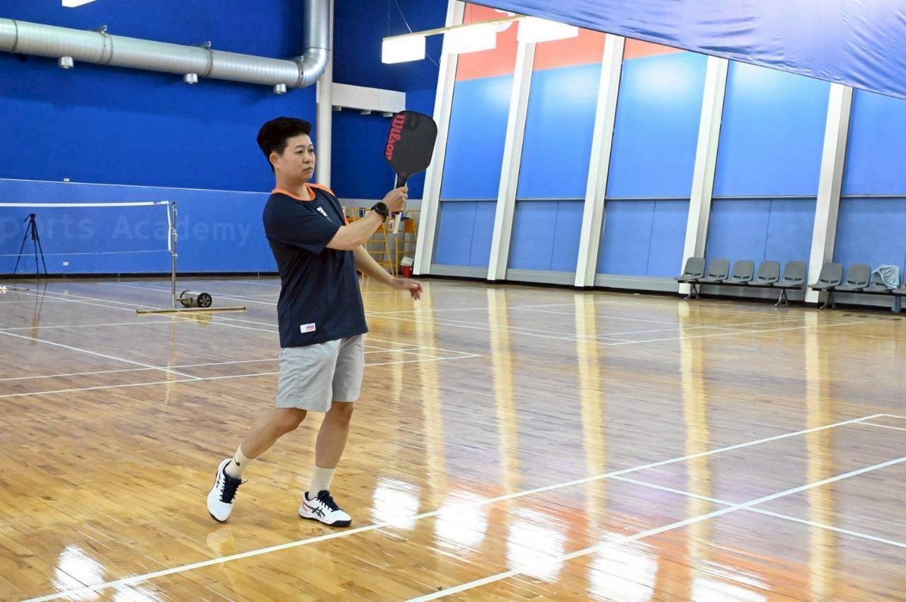 綜合球館可彈性規劃羽球籃球及匹克球等運動滿足不同族群需求