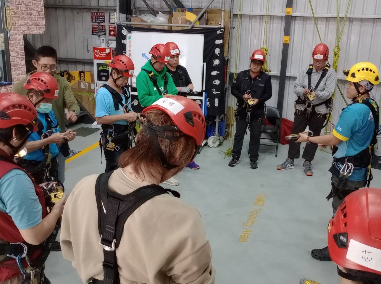  系統化訓練方式讓學員熟悉各種裝備的操作