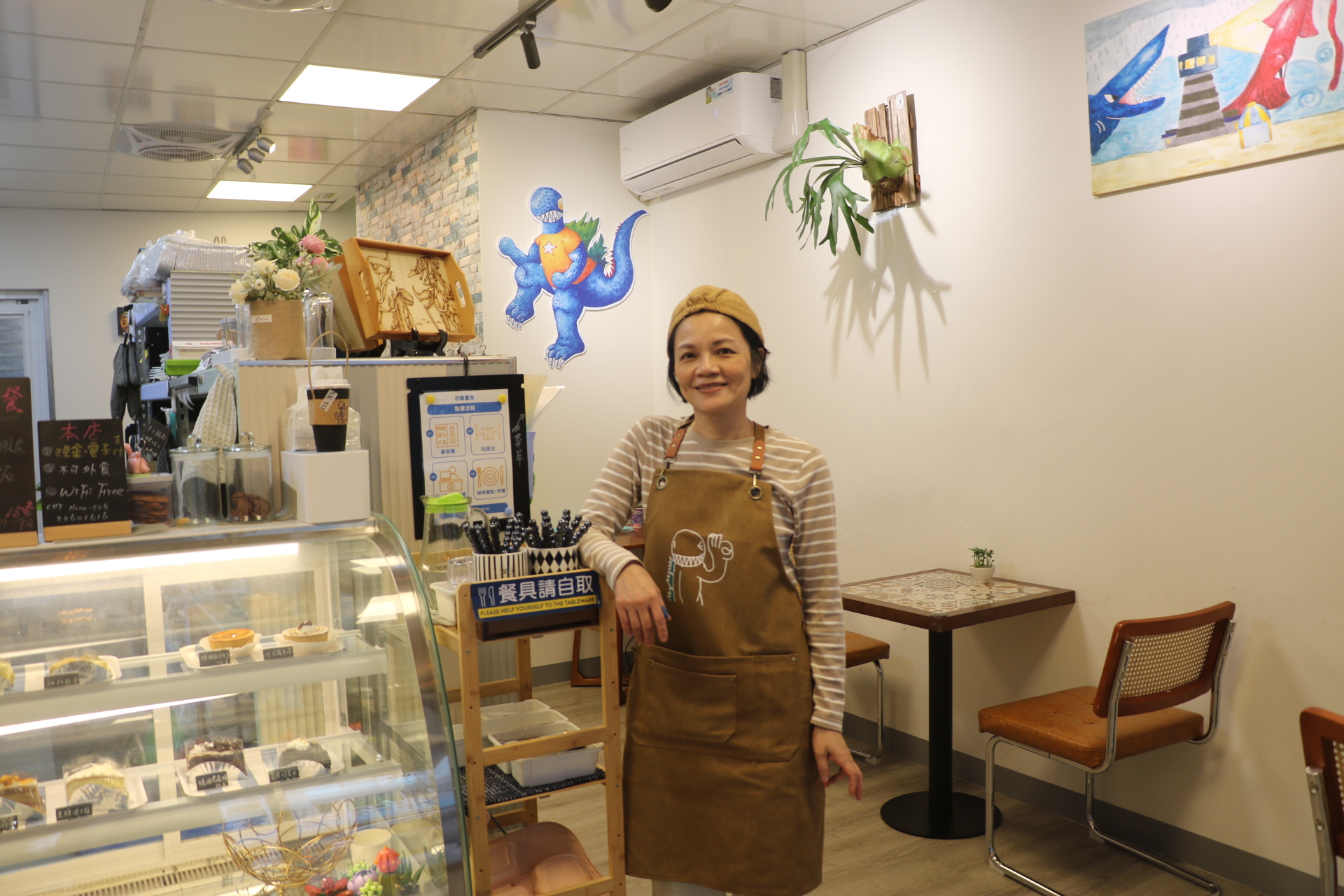 施惠萍從否認、接受到陪伴 為郁昕開設「恐龍畫食」 希望鼓勵他走出自己的人生道路