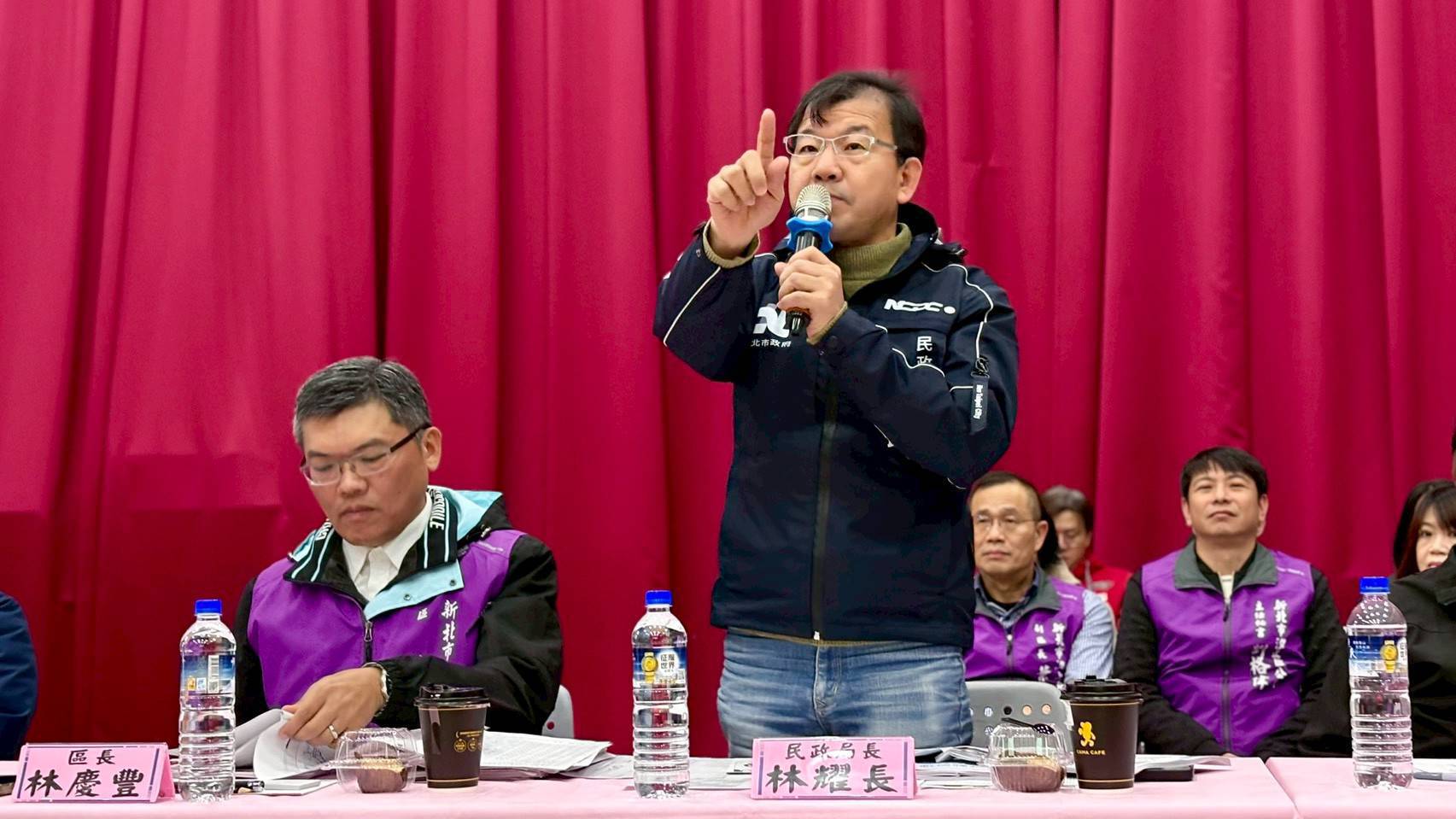 ​民政局長林耀長專業解惑。