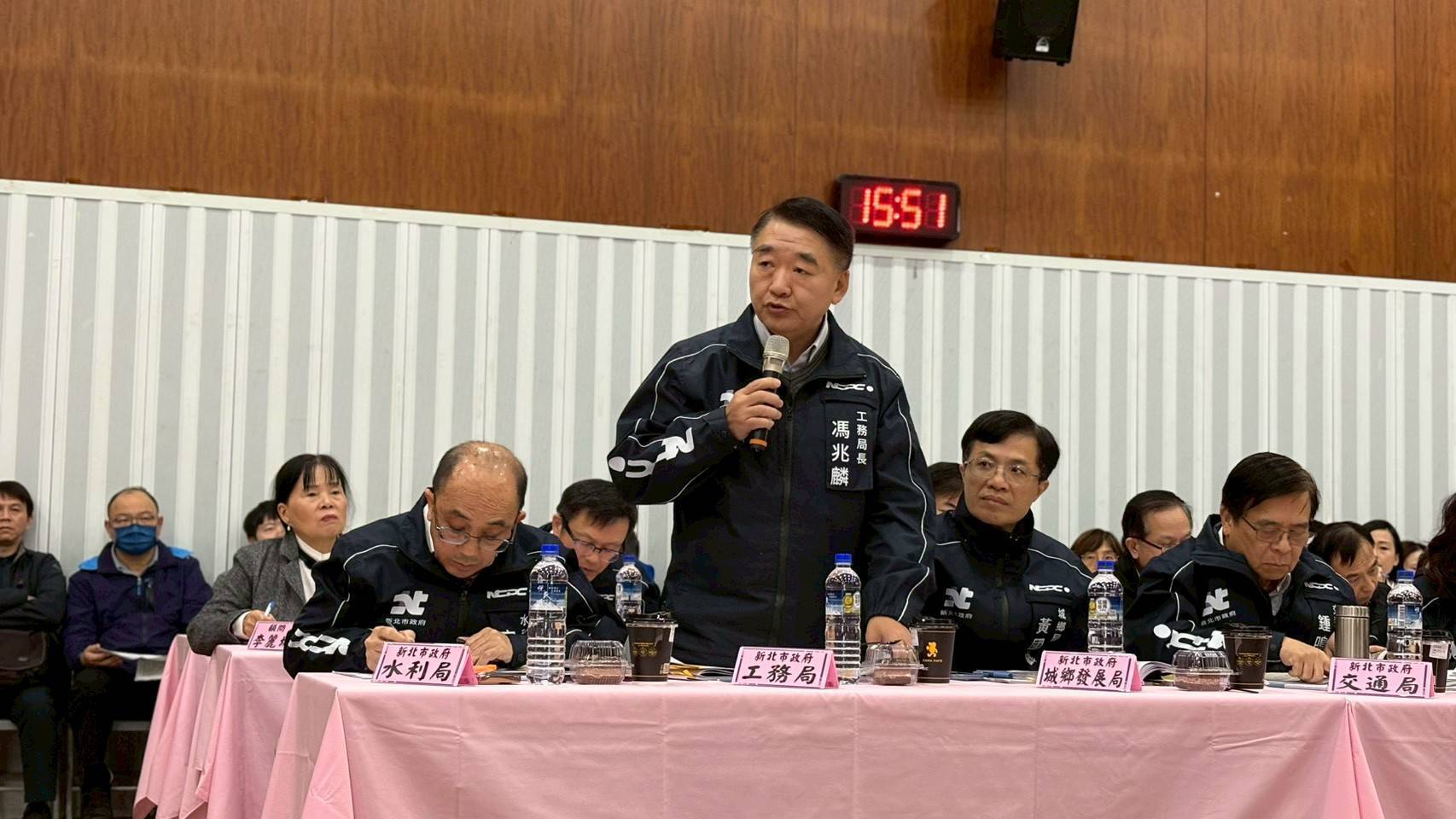 面對里長訴求，工務局長馮兆麟即時回應。