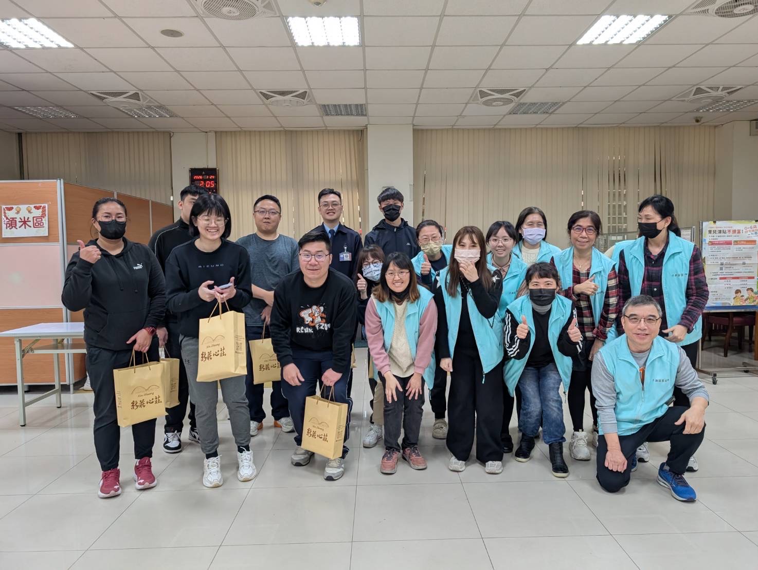 新莊區公所同仁及國軍夥伴合影-福營場