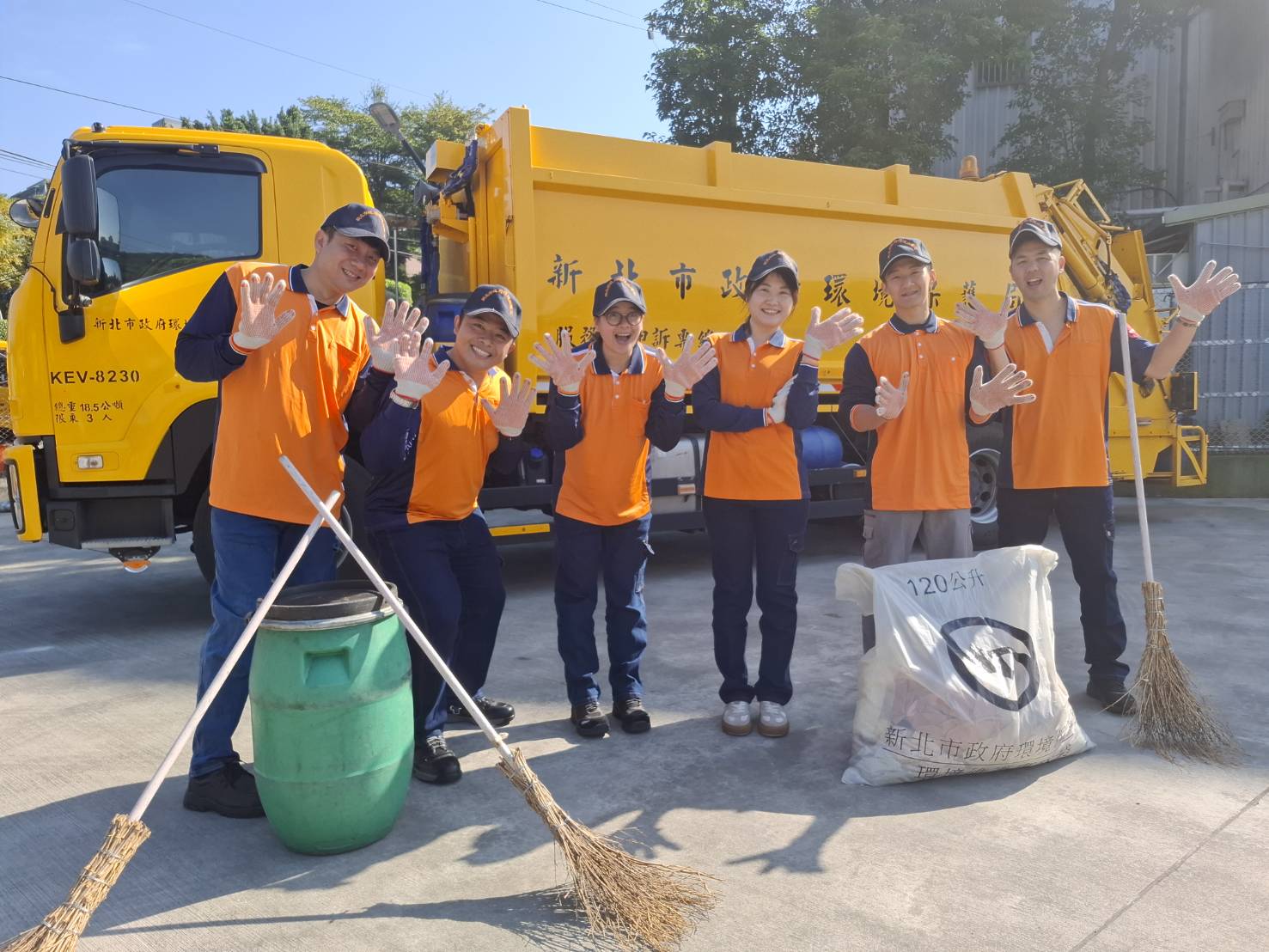 歡迎有興趣報考的市民朋友可上環保局官網查詢簡章踴躍報名